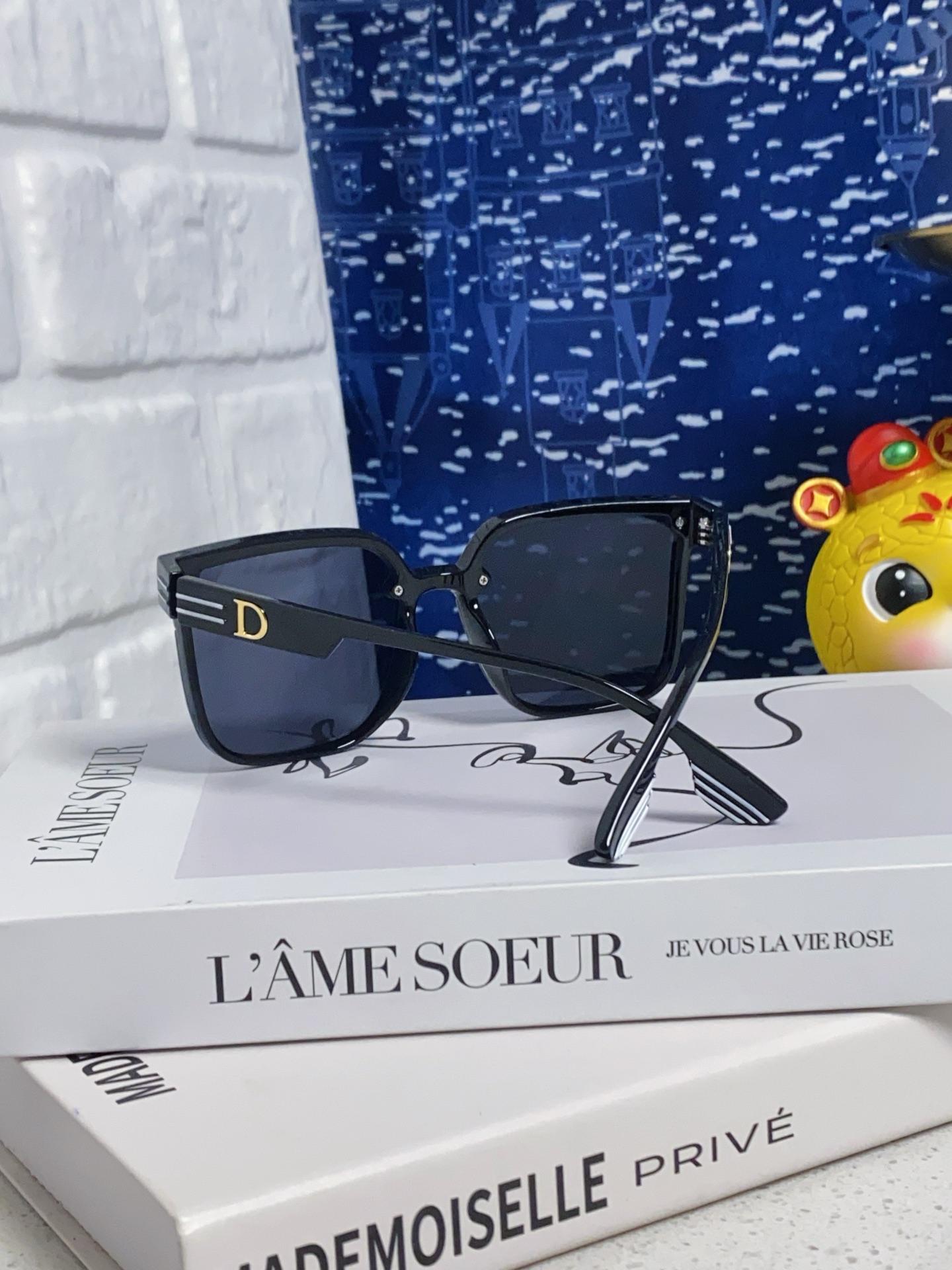 Dior sunglasses