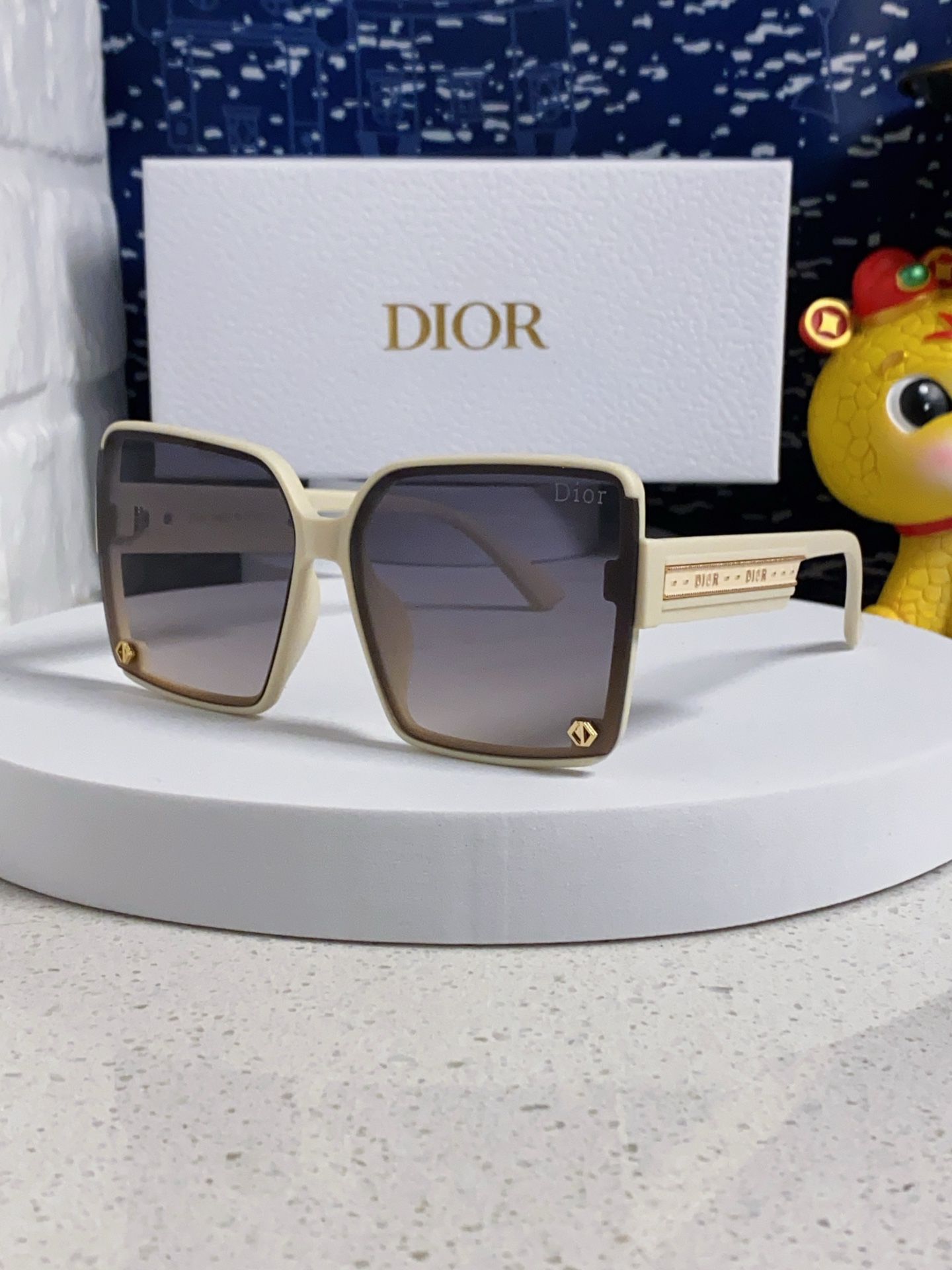 Dior sunglasses