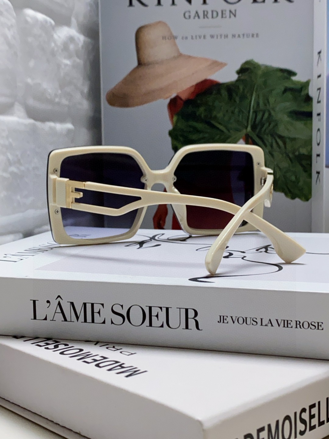 Fendi sunglasses