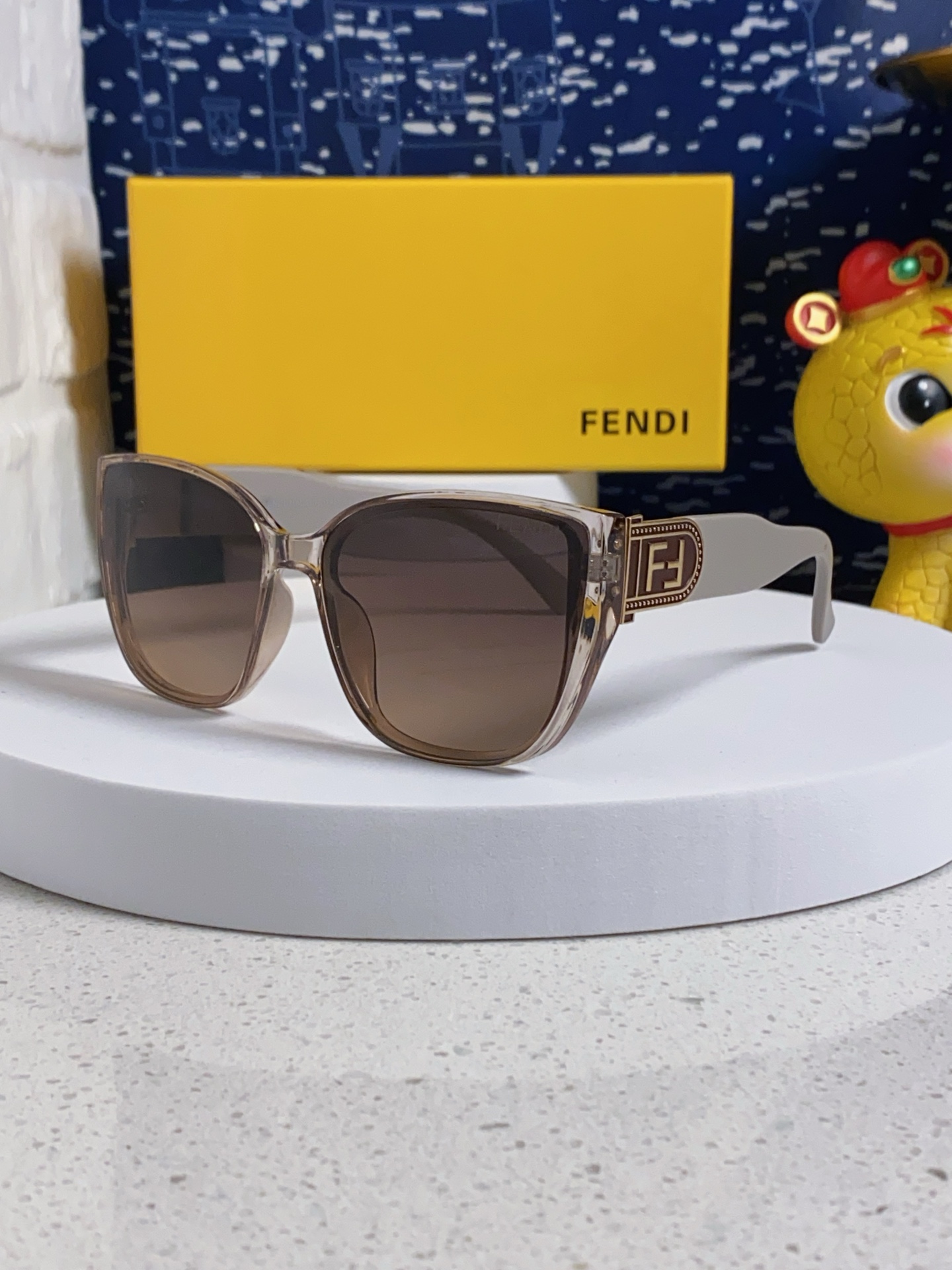 Fendi sunglasses