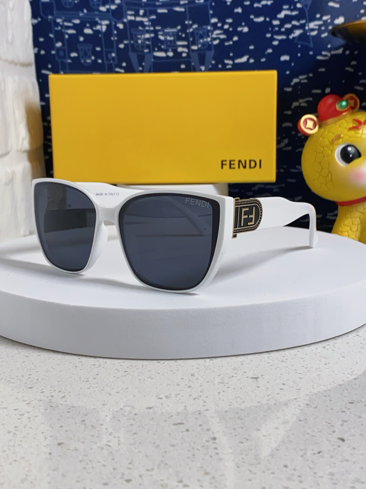 Fendi sunglasses
