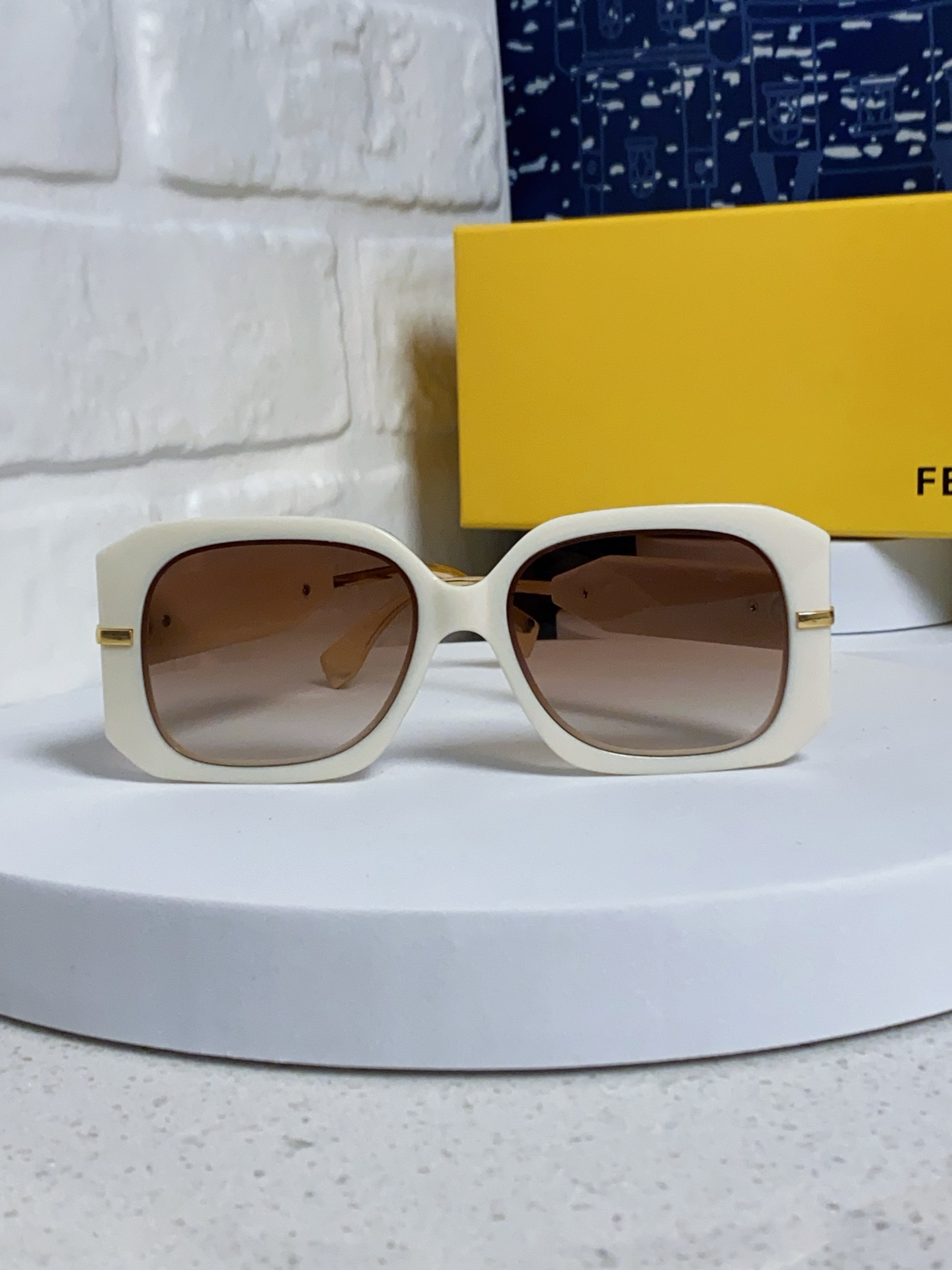 Fendi sunglasses