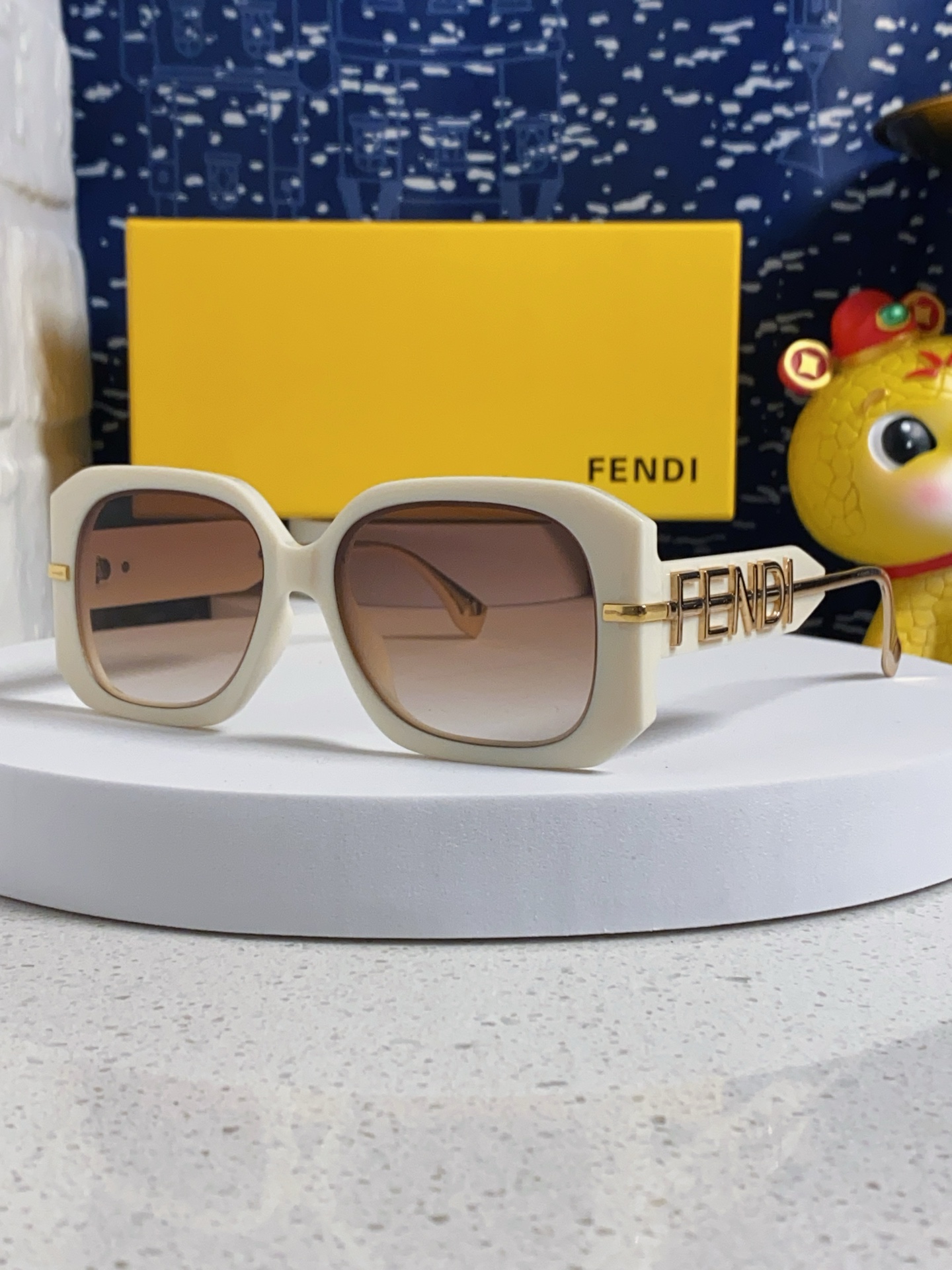 Fendi sunglasses
