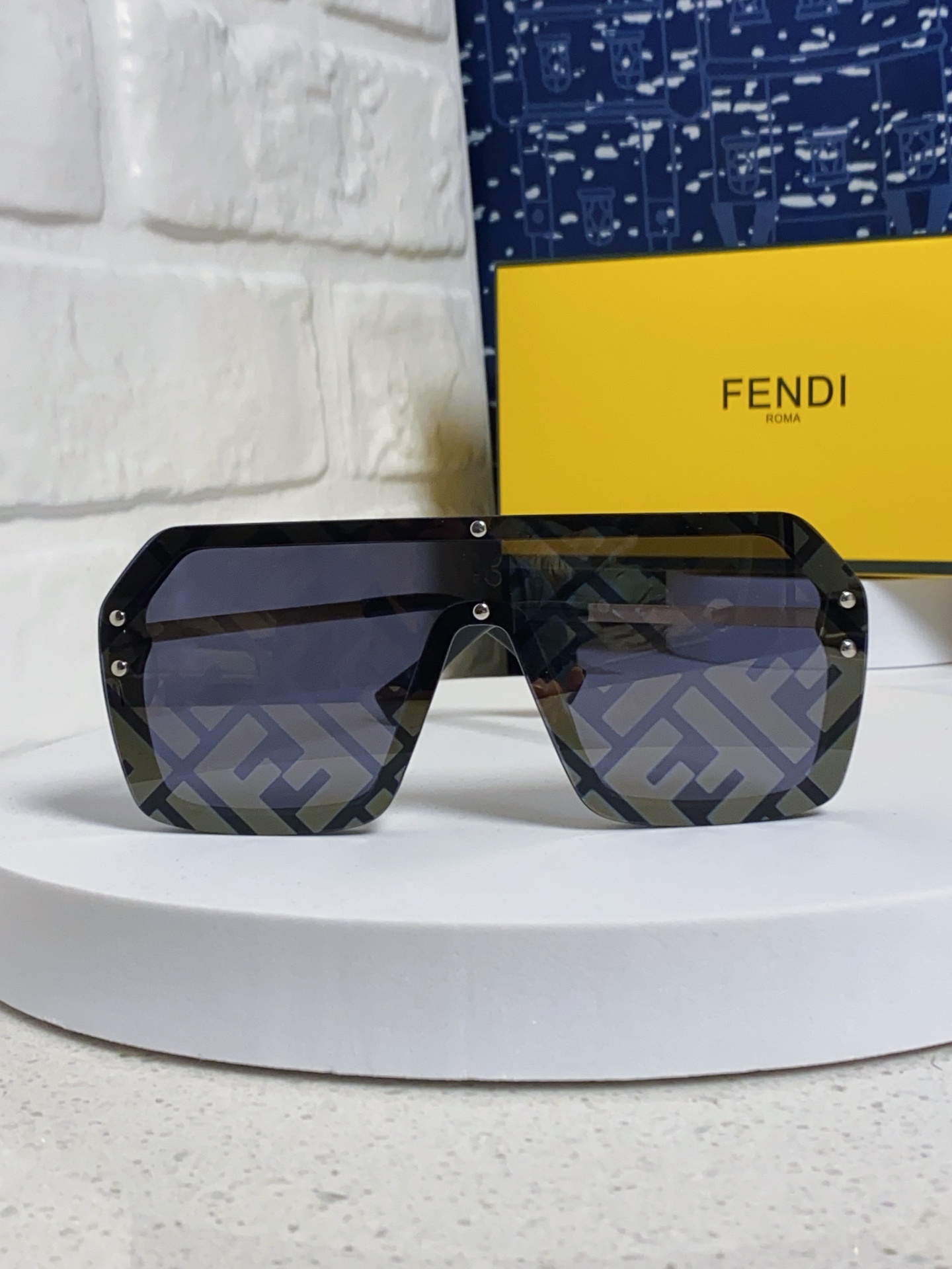 Fendi sunglasses