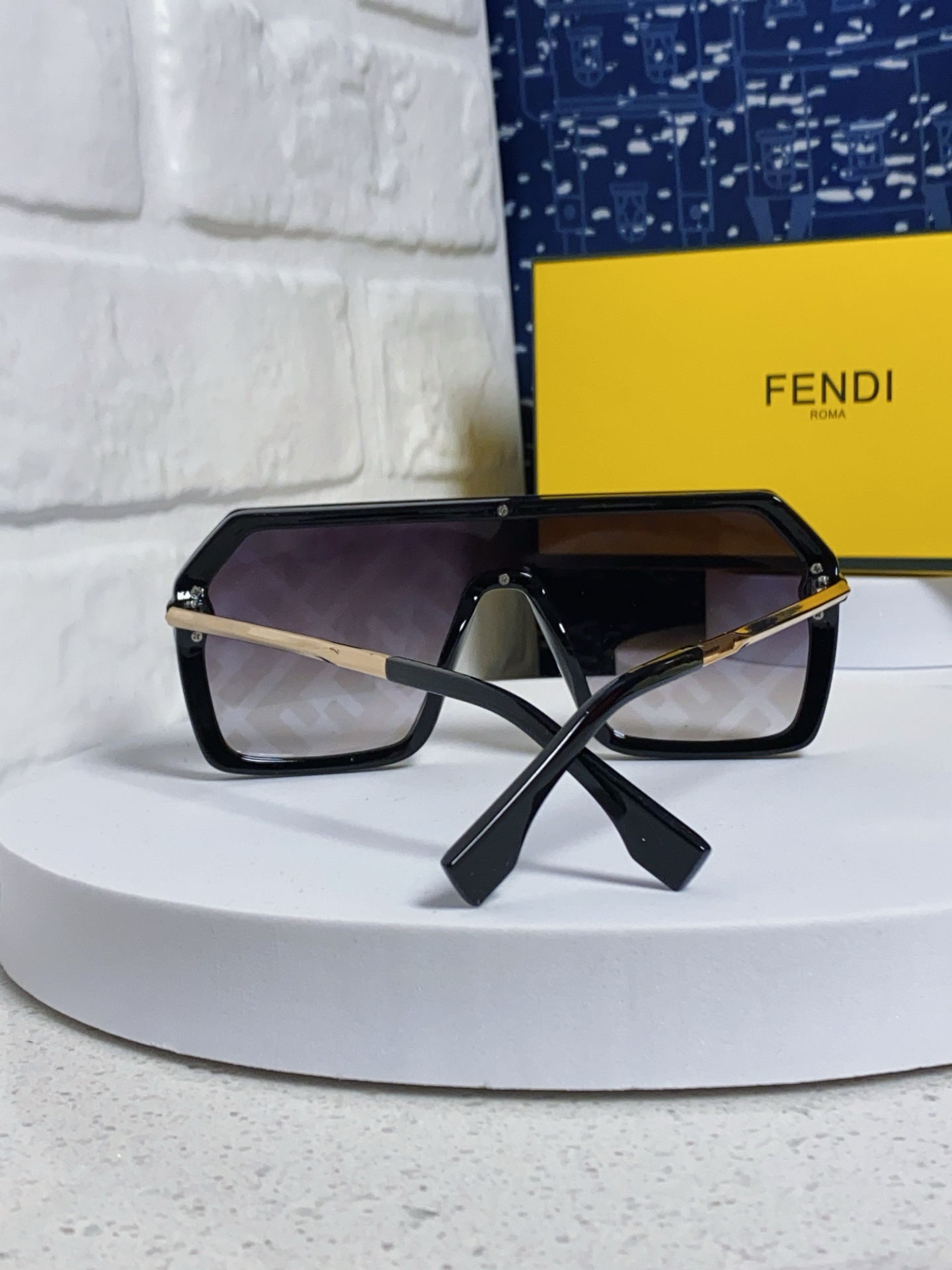 Fendi sunglasses