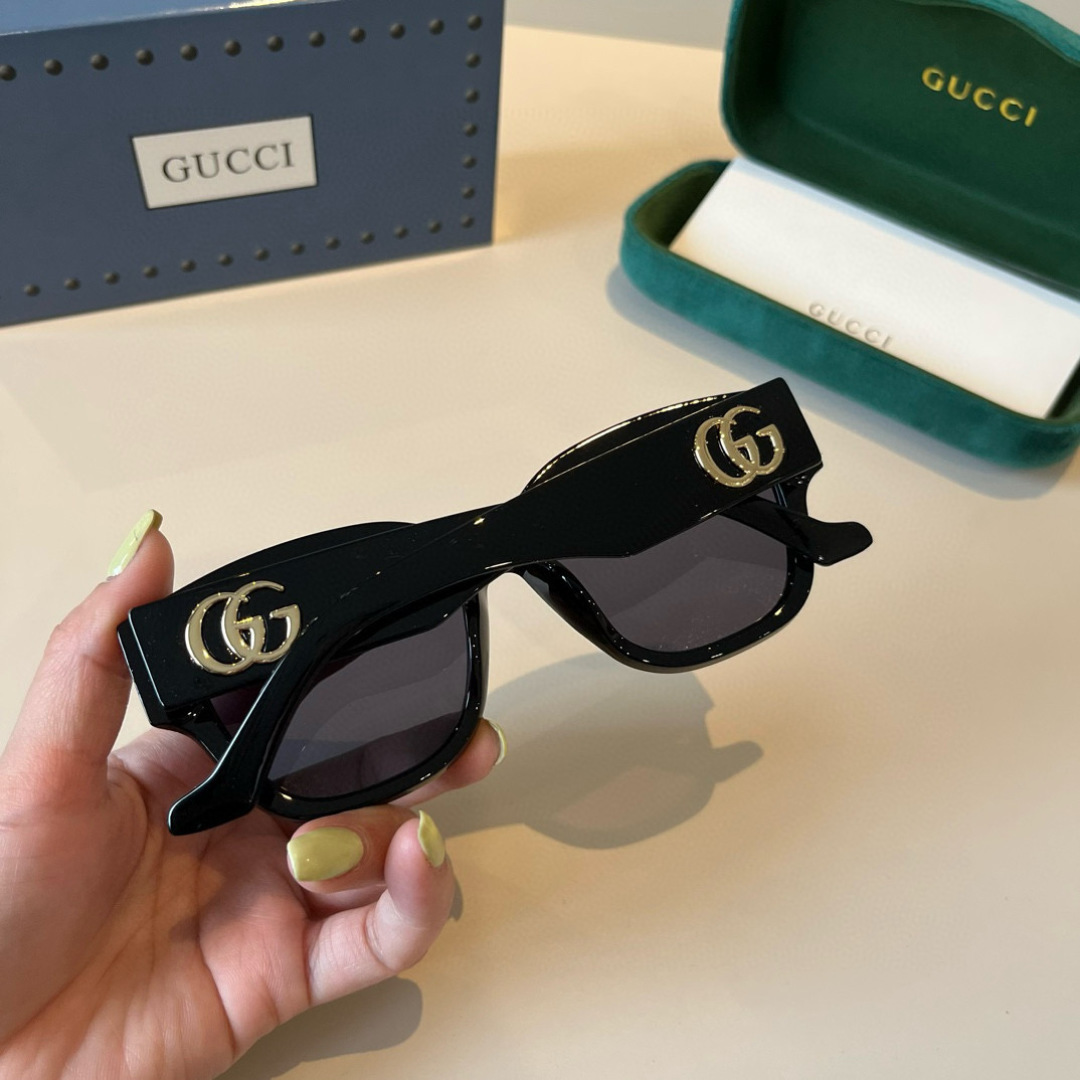 Gucci sunglasses