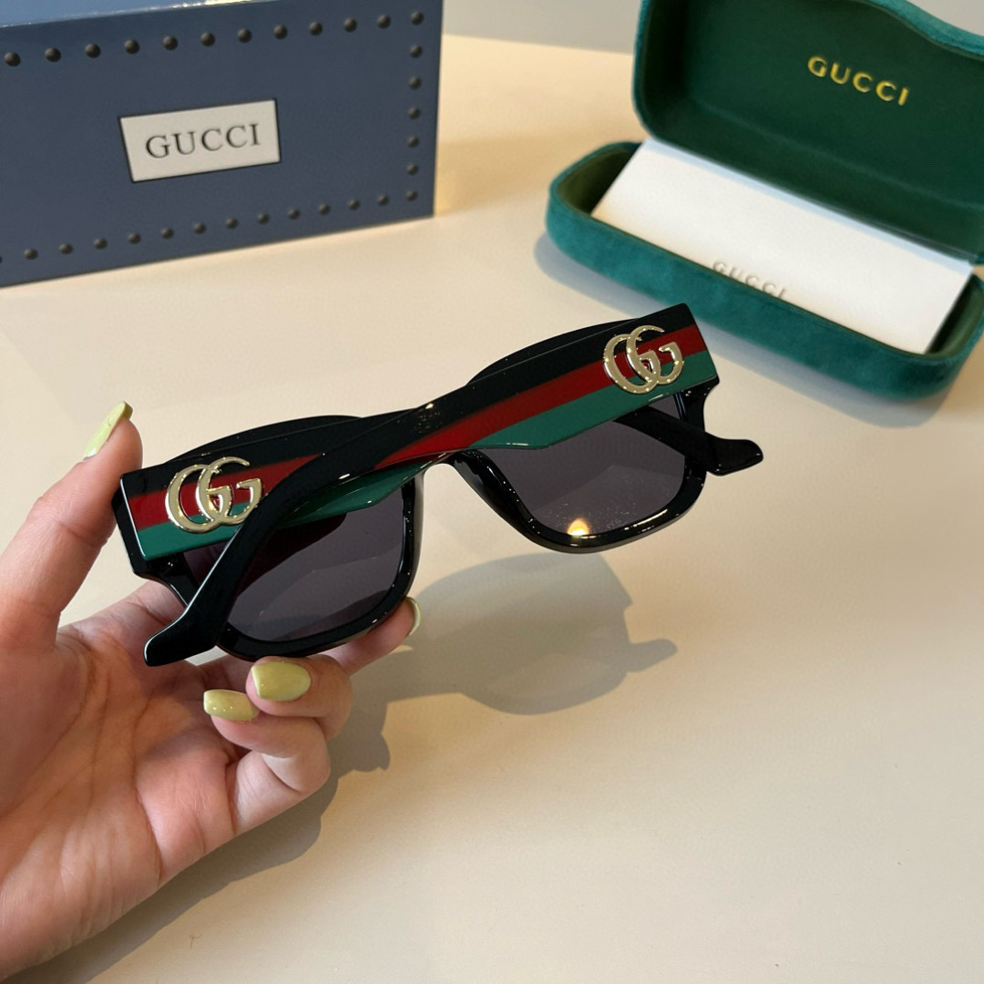 Gucci sunglasses