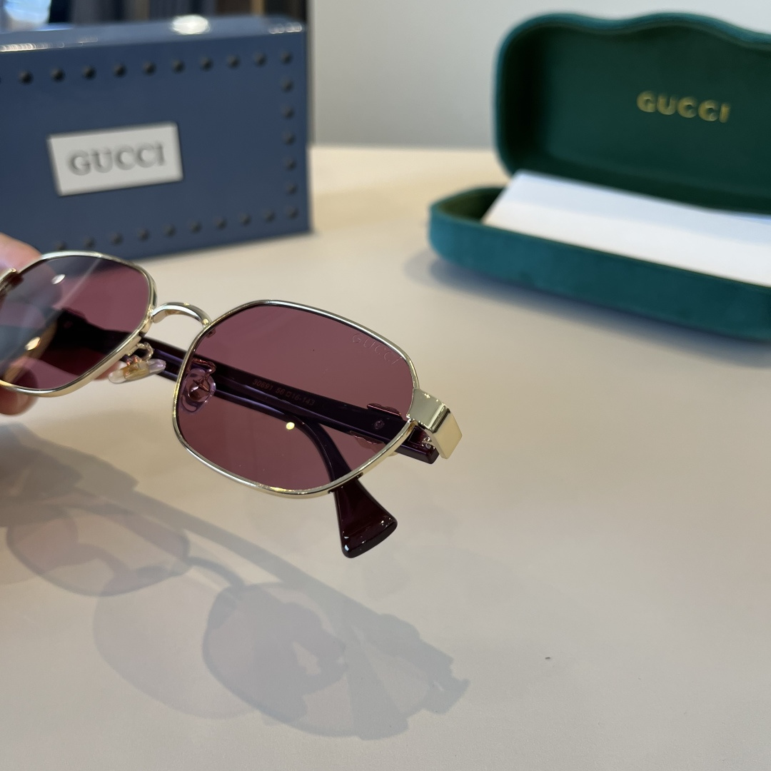 Gucci sunglasses