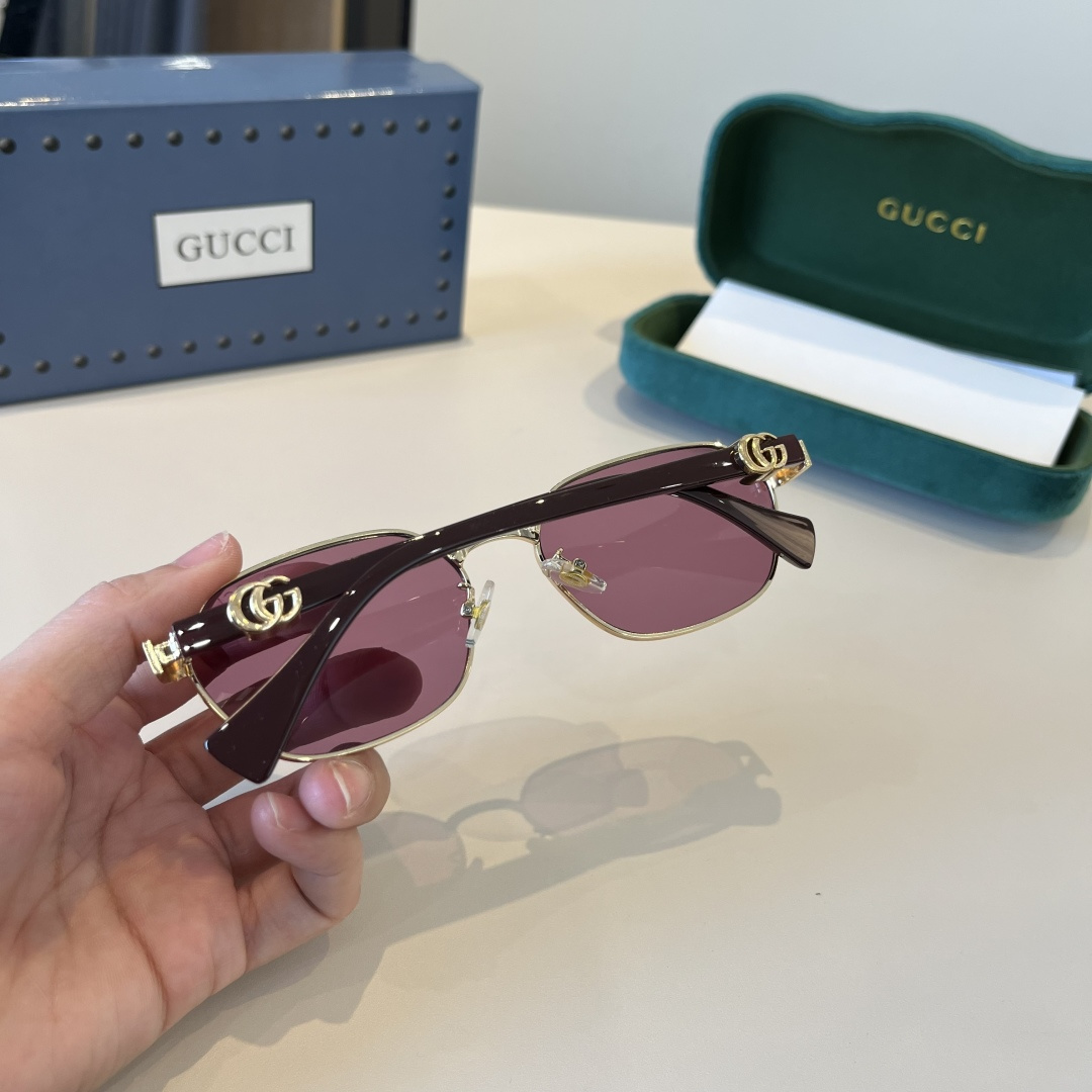 Gucci sunglasses
