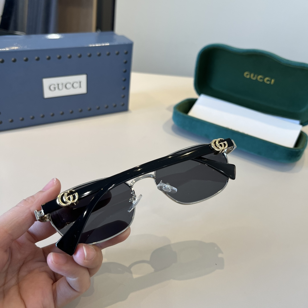 Gucci sunglasses
