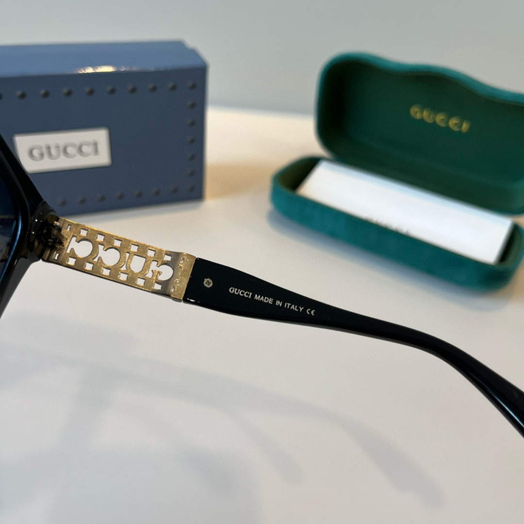 Gucci sunglasses