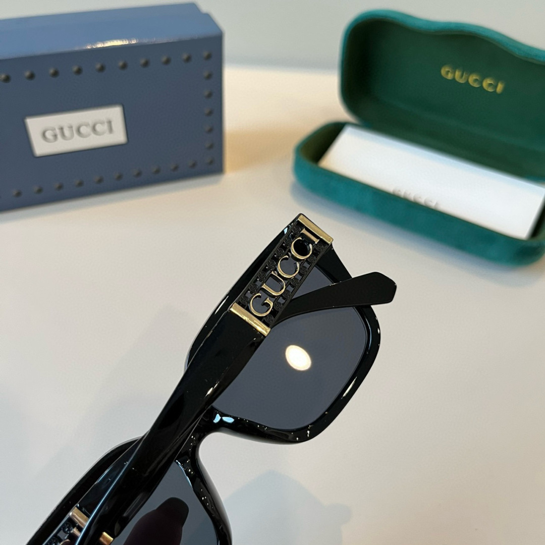 Gucci sunglasses