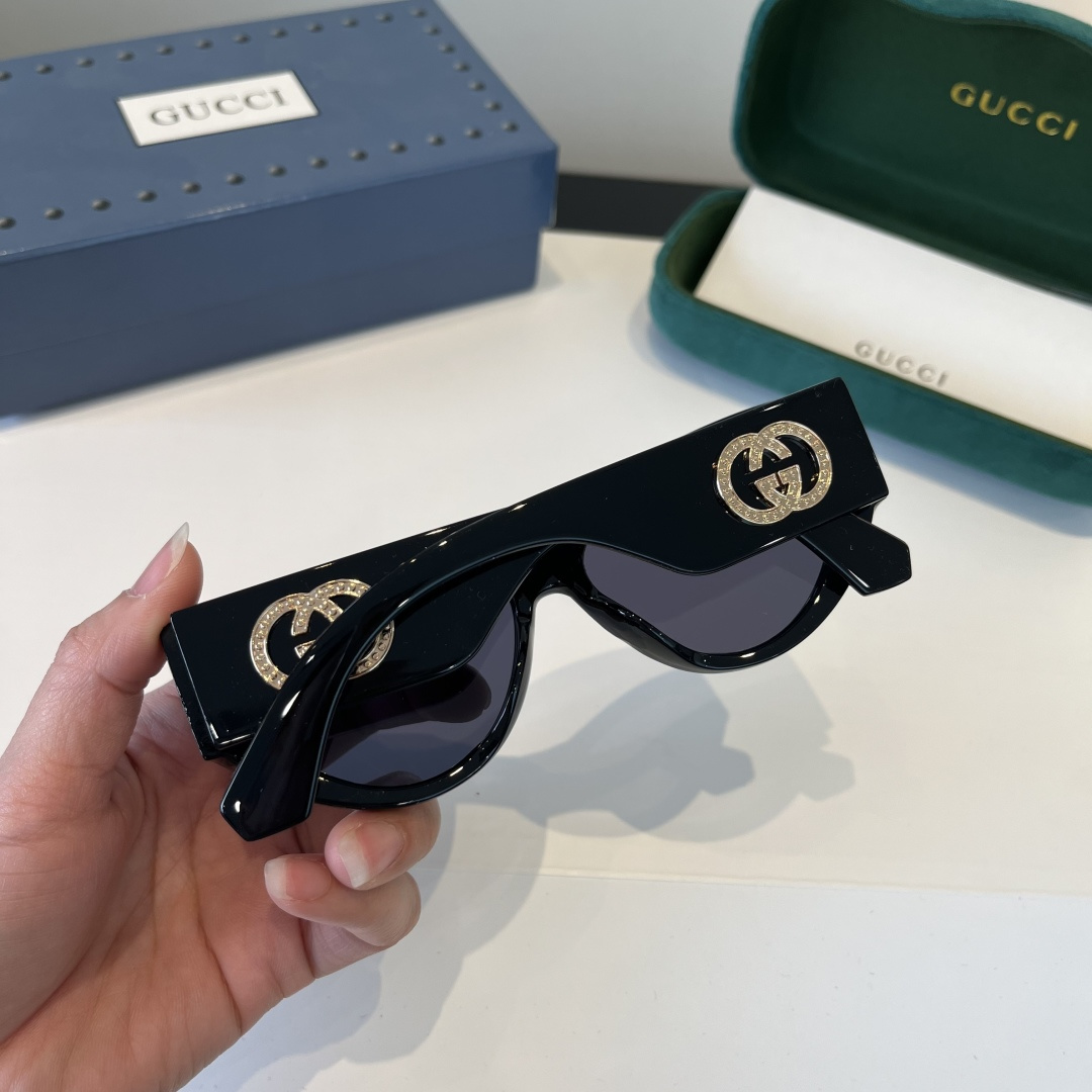 Gucci sunglasses