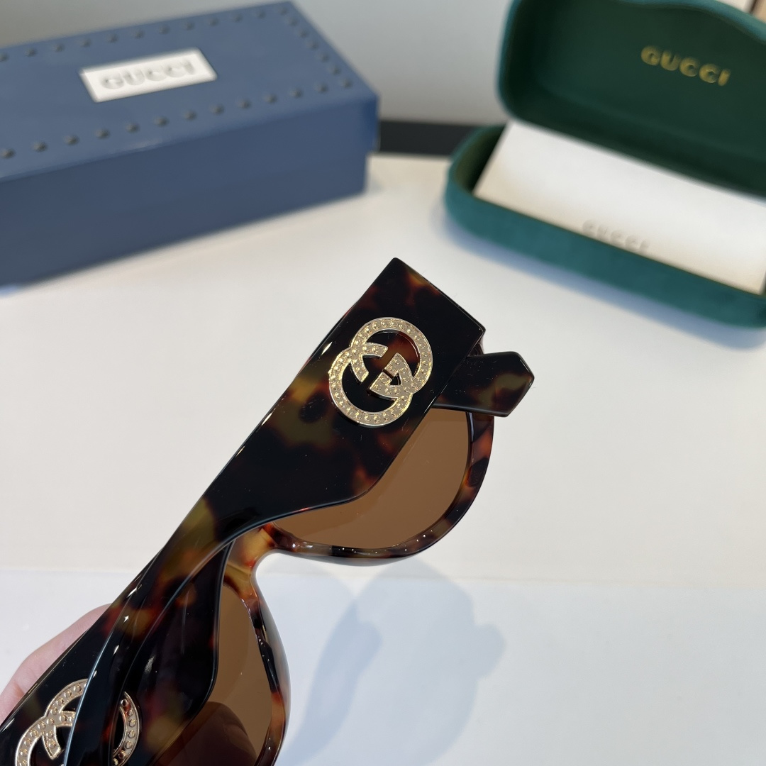 Gucci sunglasses