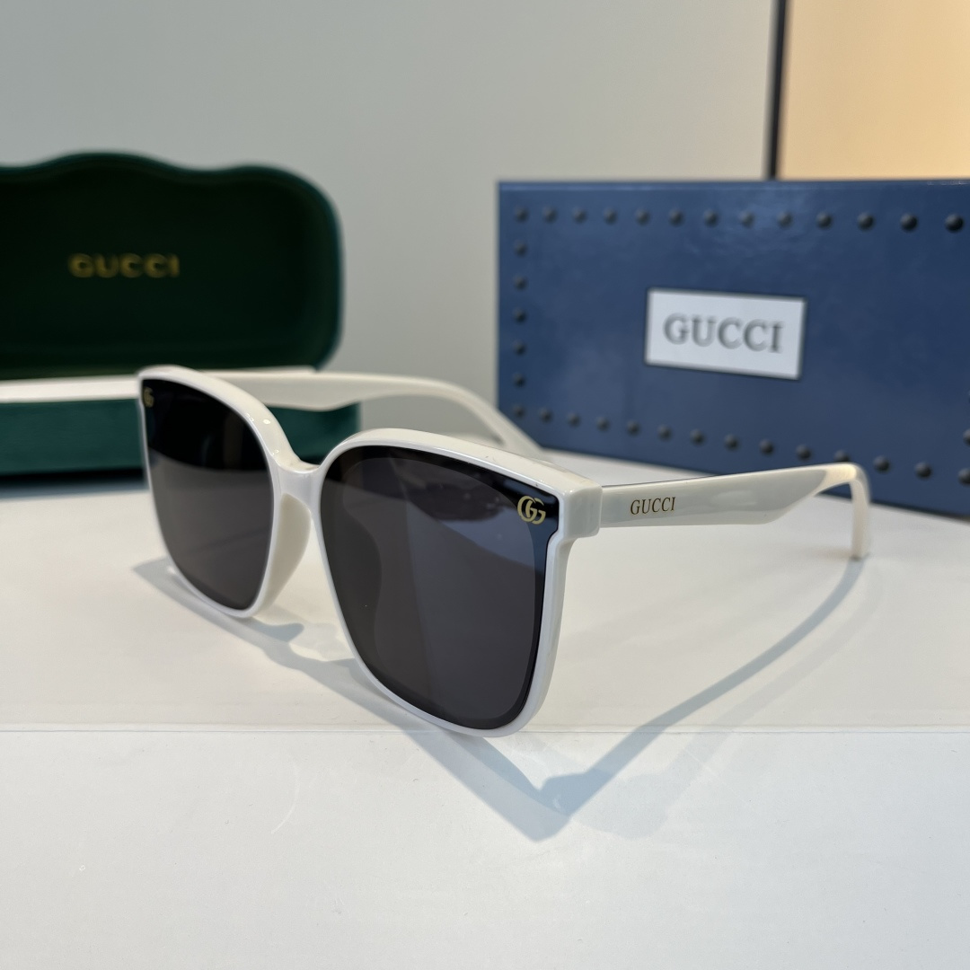 Gucci sunglasses