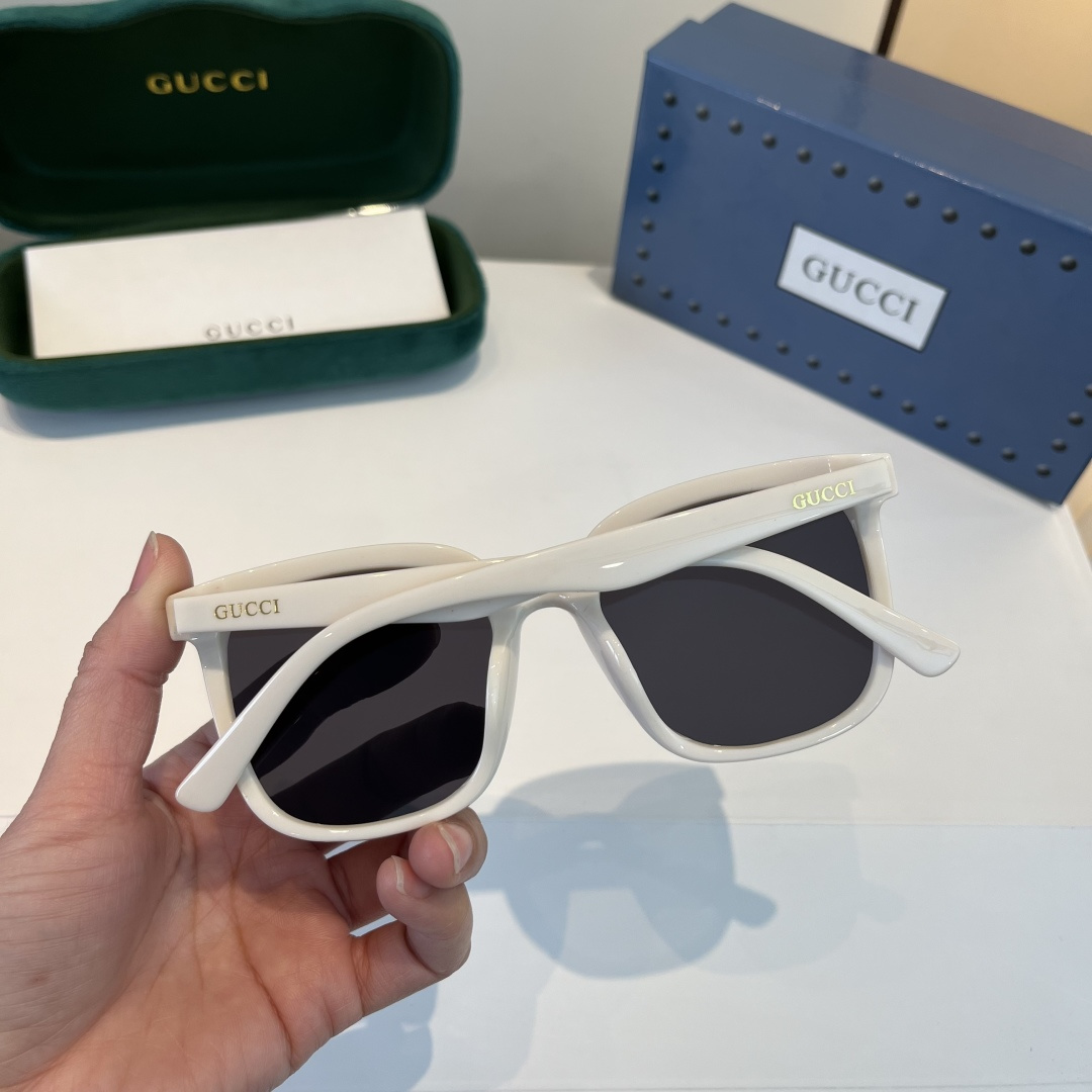 Gucci sunglasses