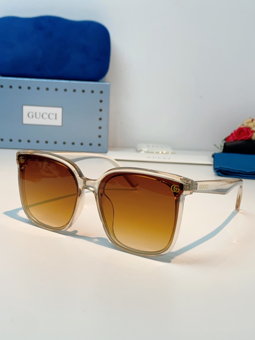 Gucci sunglasses