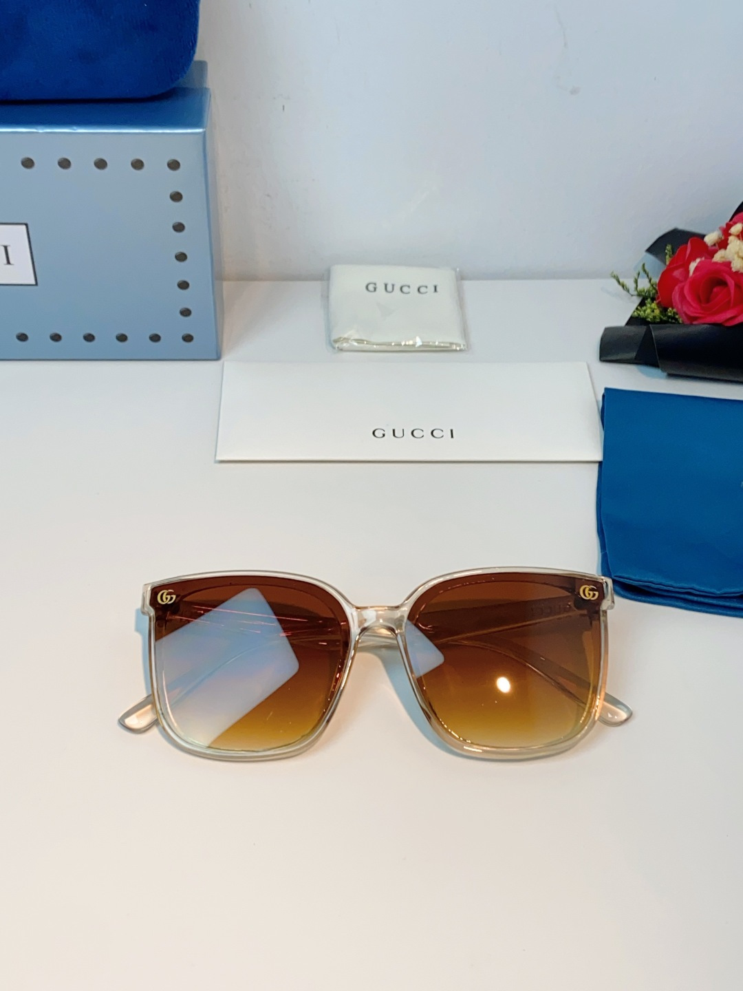 Gucci sunglasses