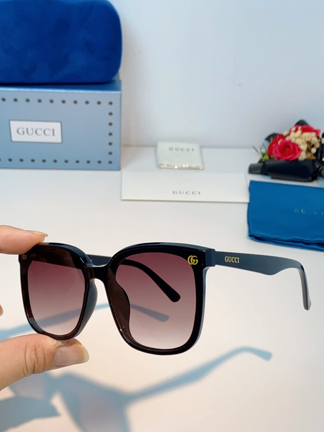 Gucci sunglasses