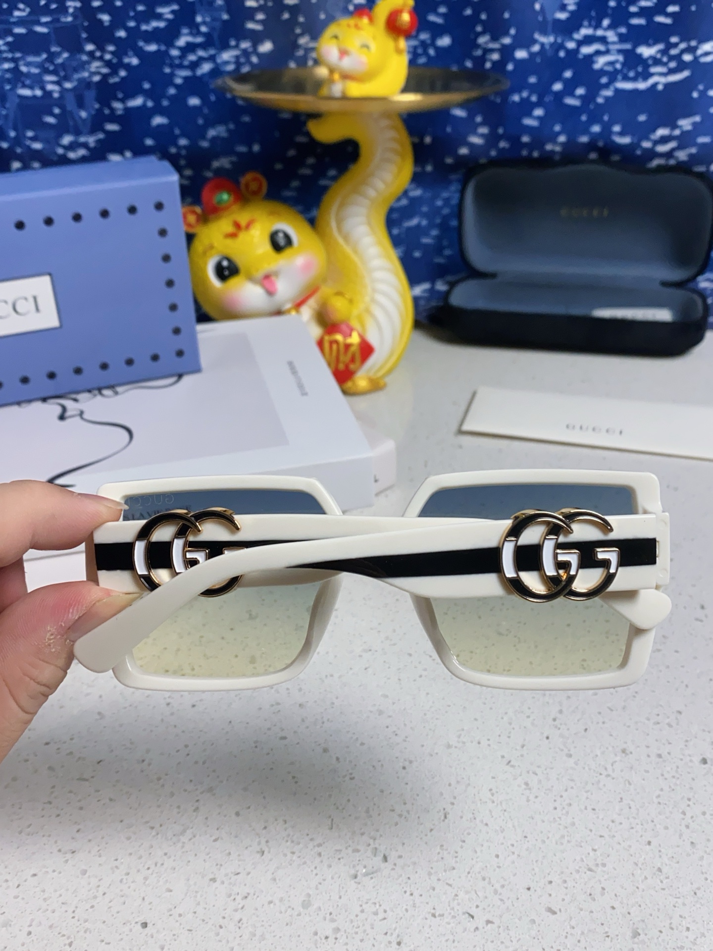 Gucci sunglasses