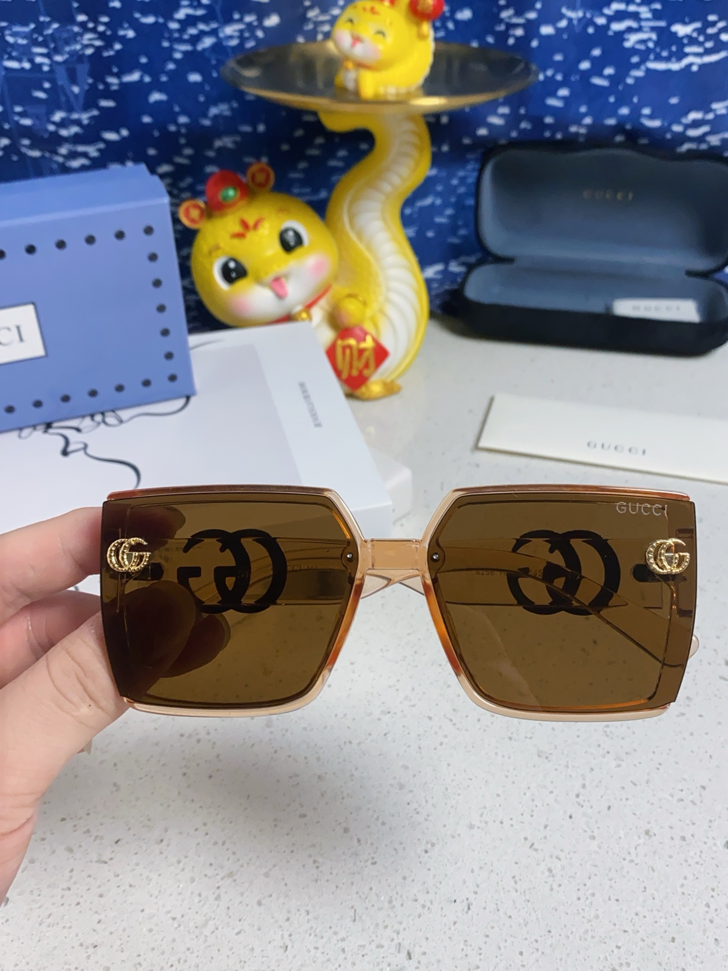 Gucci sunglasses