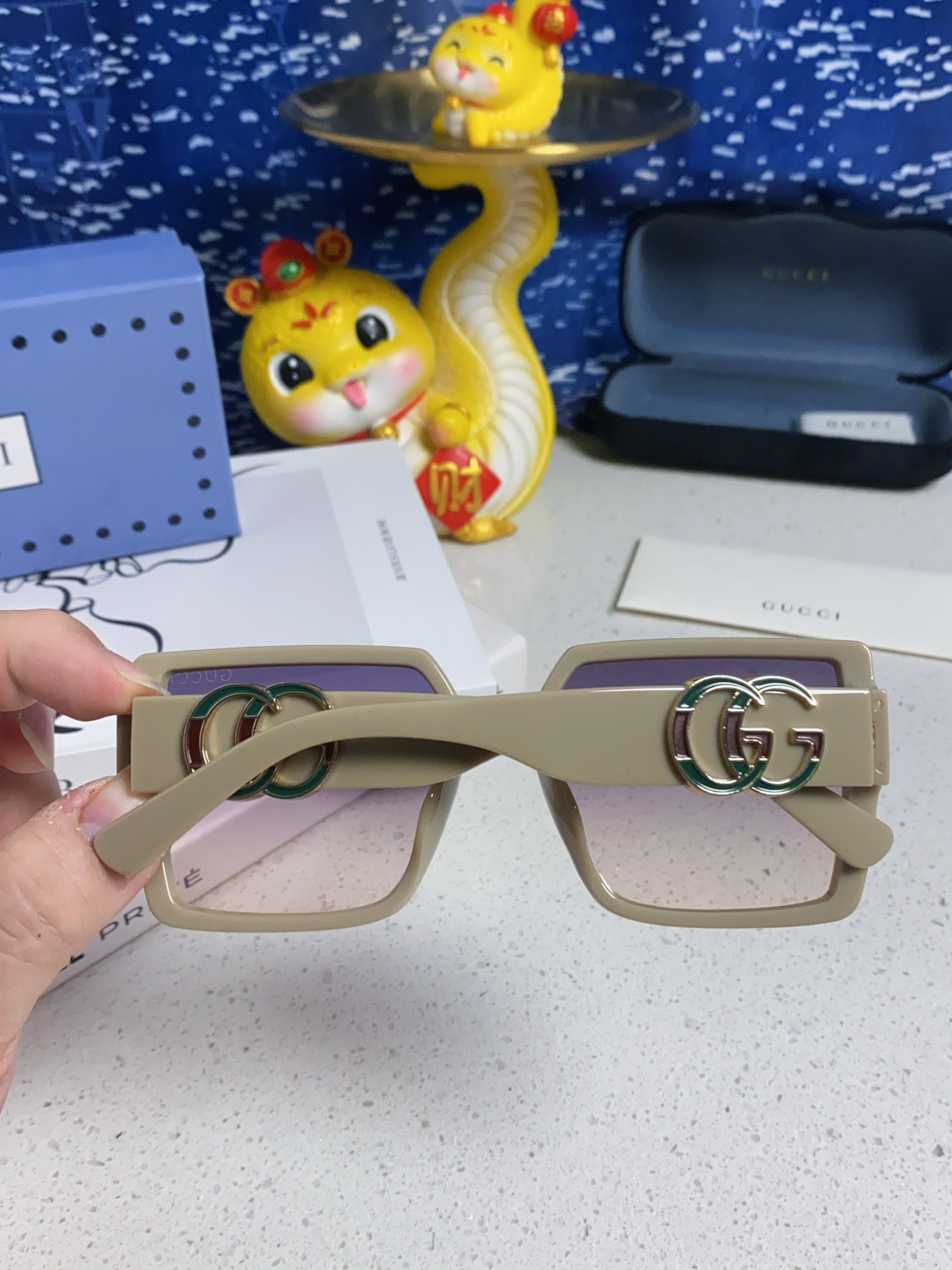 Gucci sunglasses