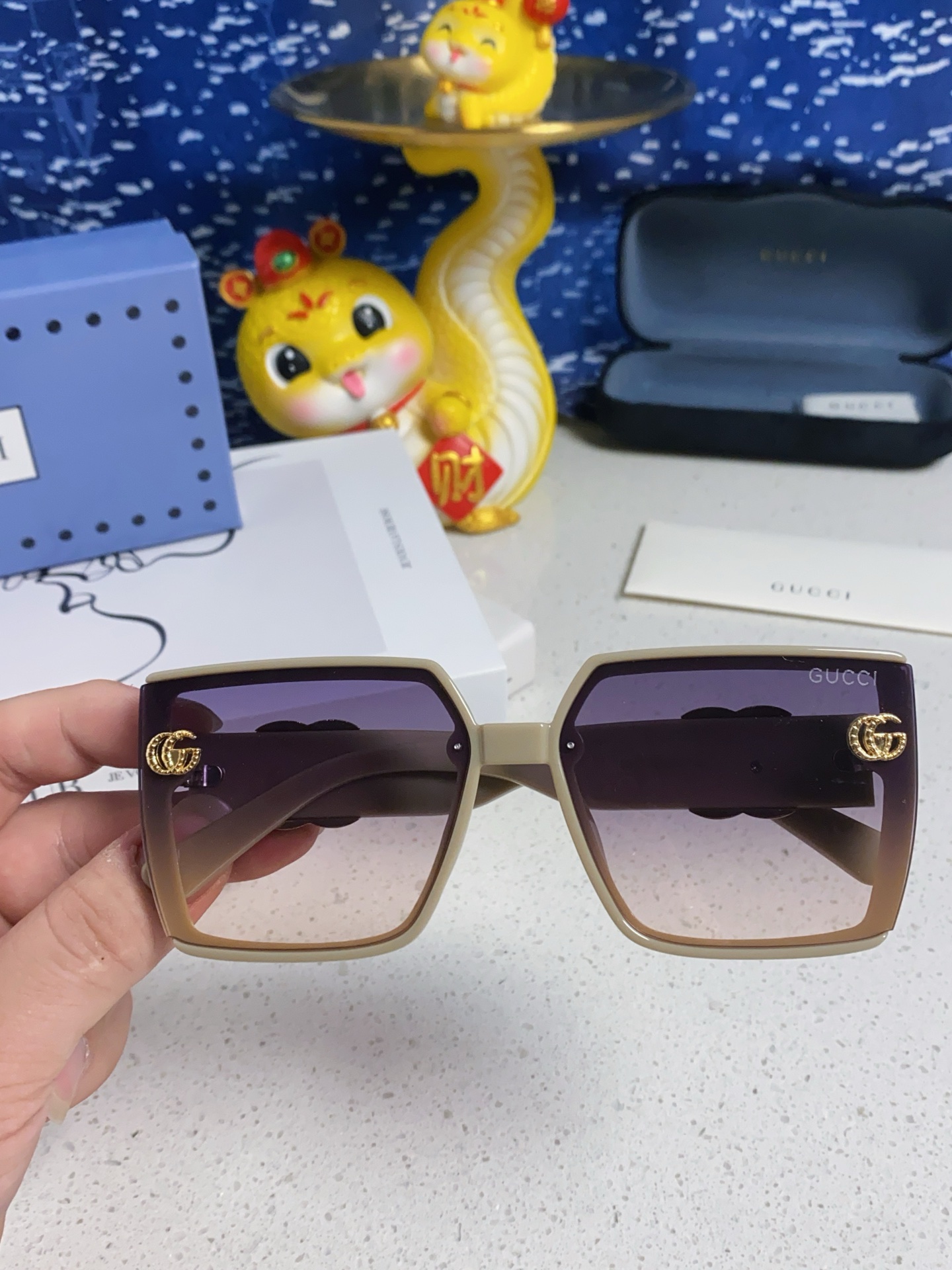 Gucci sunglasses