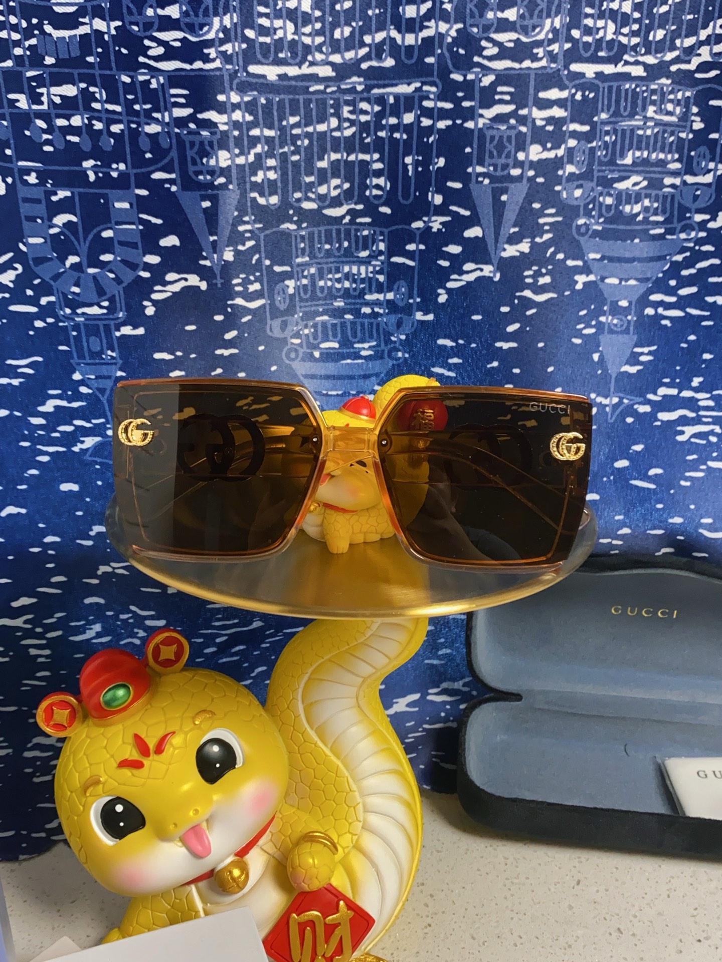 Gucci sunglasses