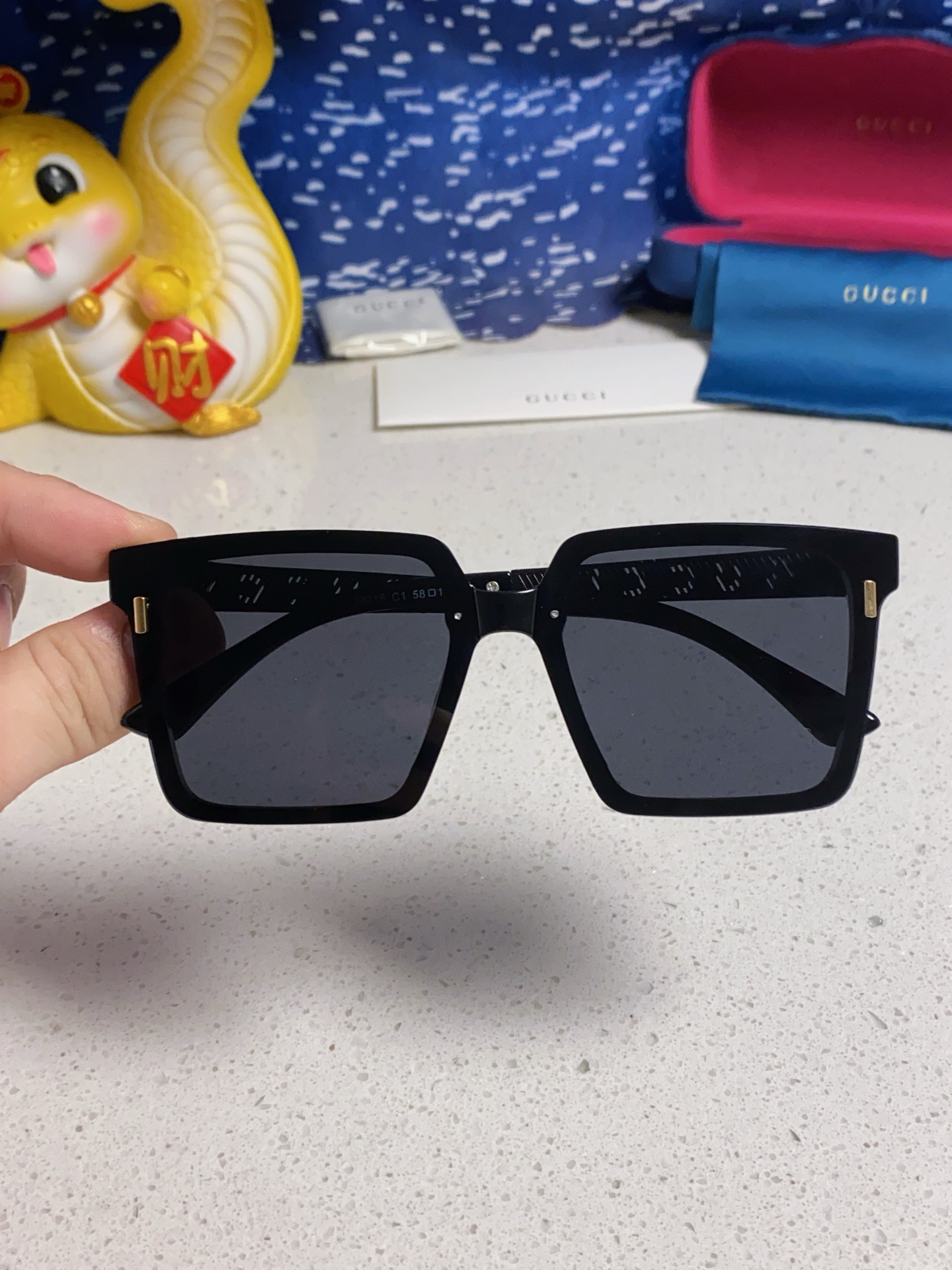 Gucci sunglasses