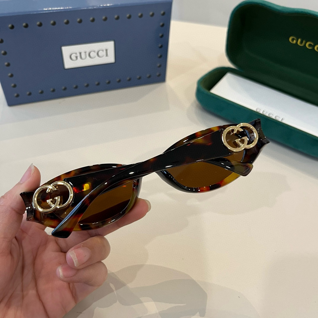 Gucci sunglasses