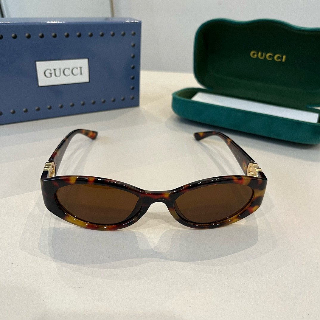 Gucci sunglasses