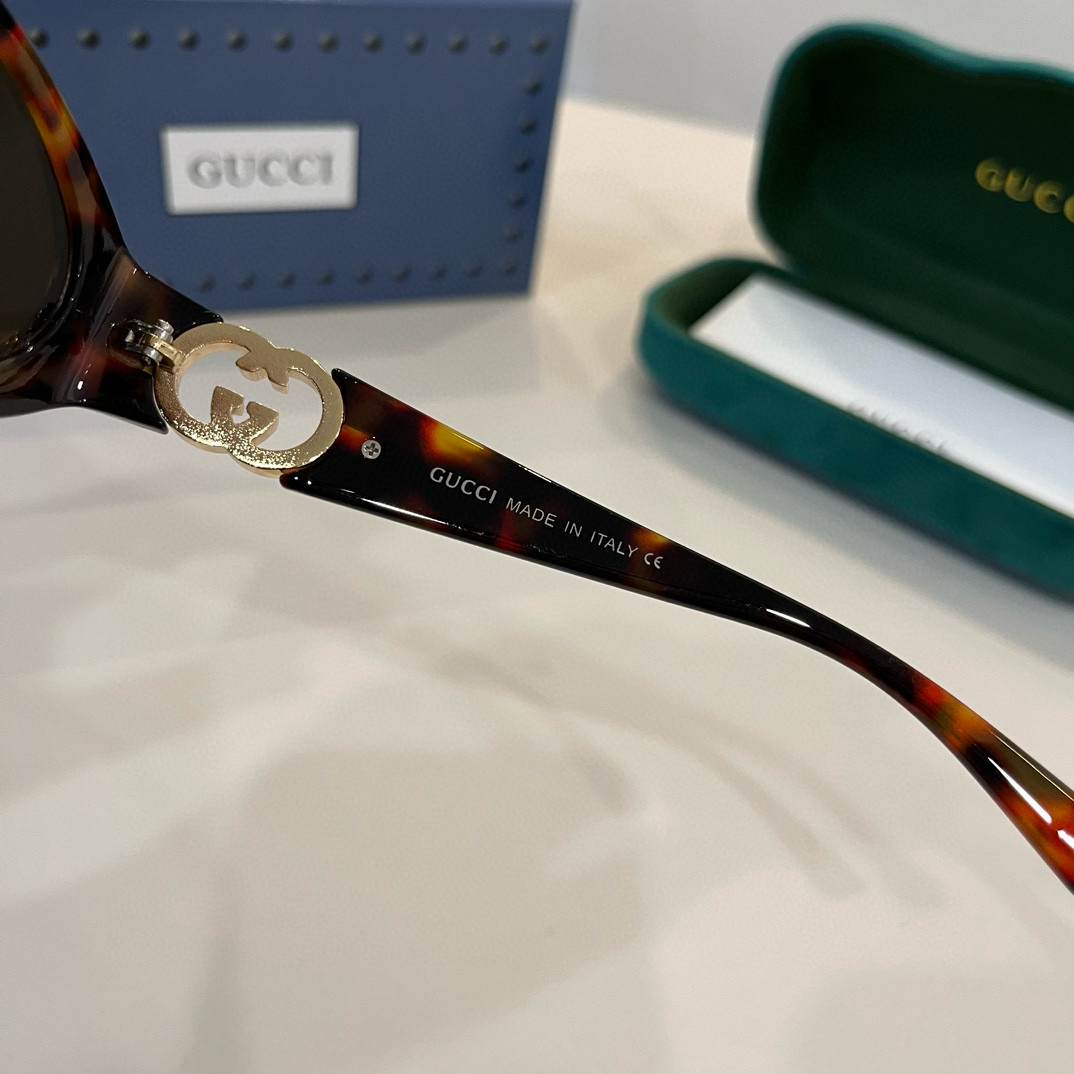 Gucci sunglasses