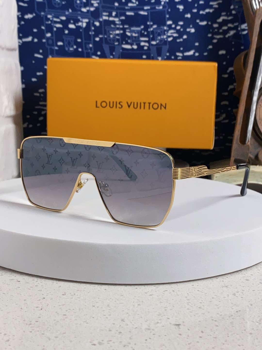 LV sunglasses