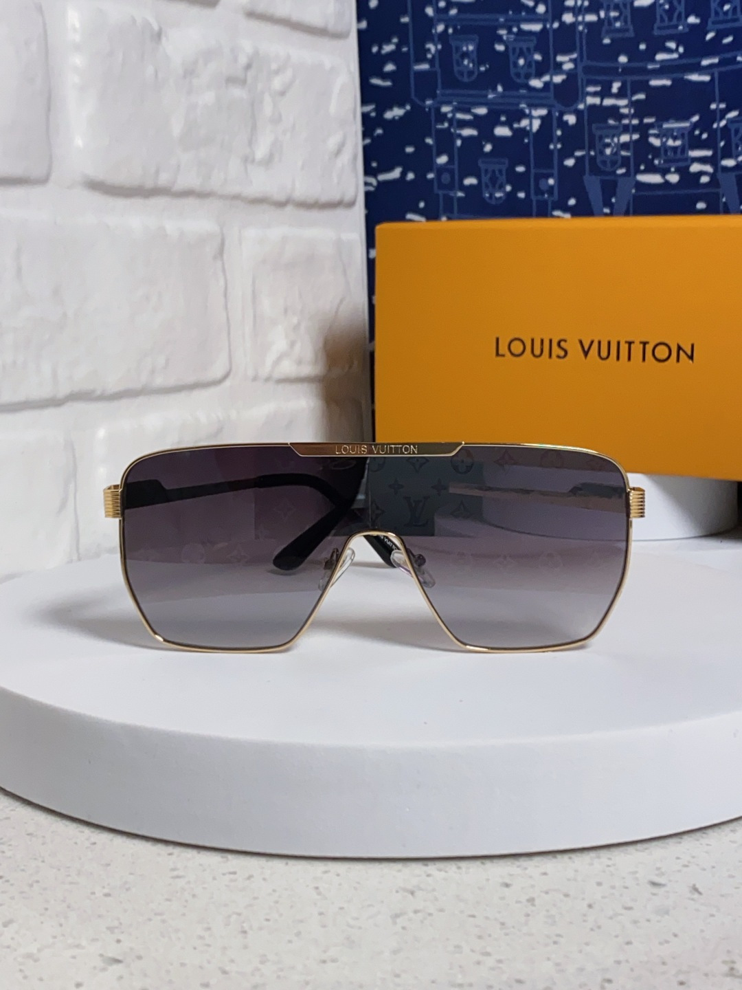 LV sunglasses