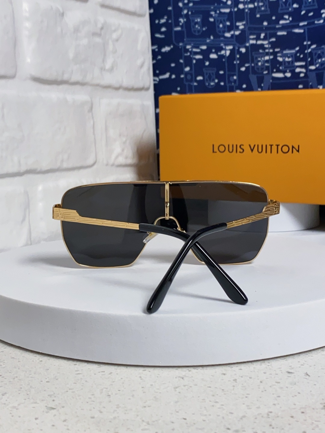 LV sunglasses