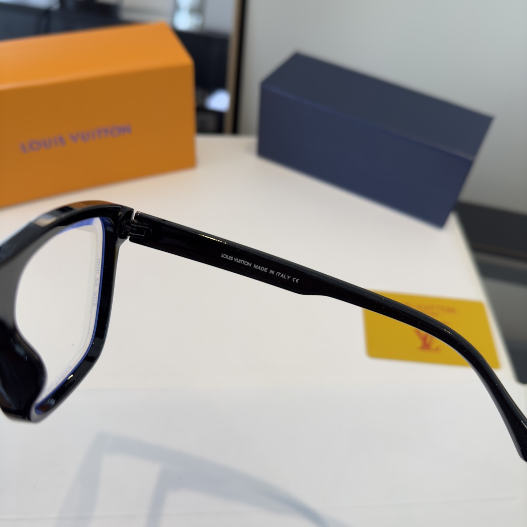 LV sunglasses
