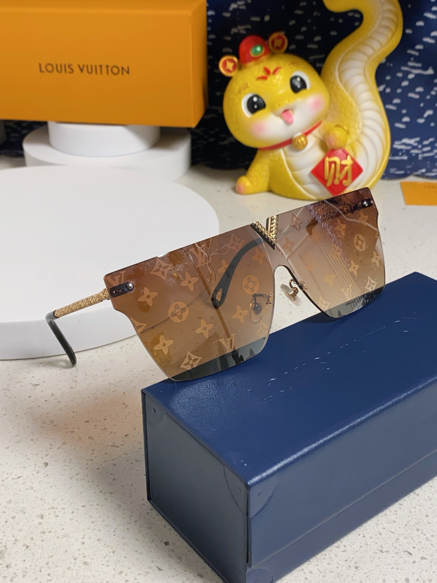 LV sunglasses