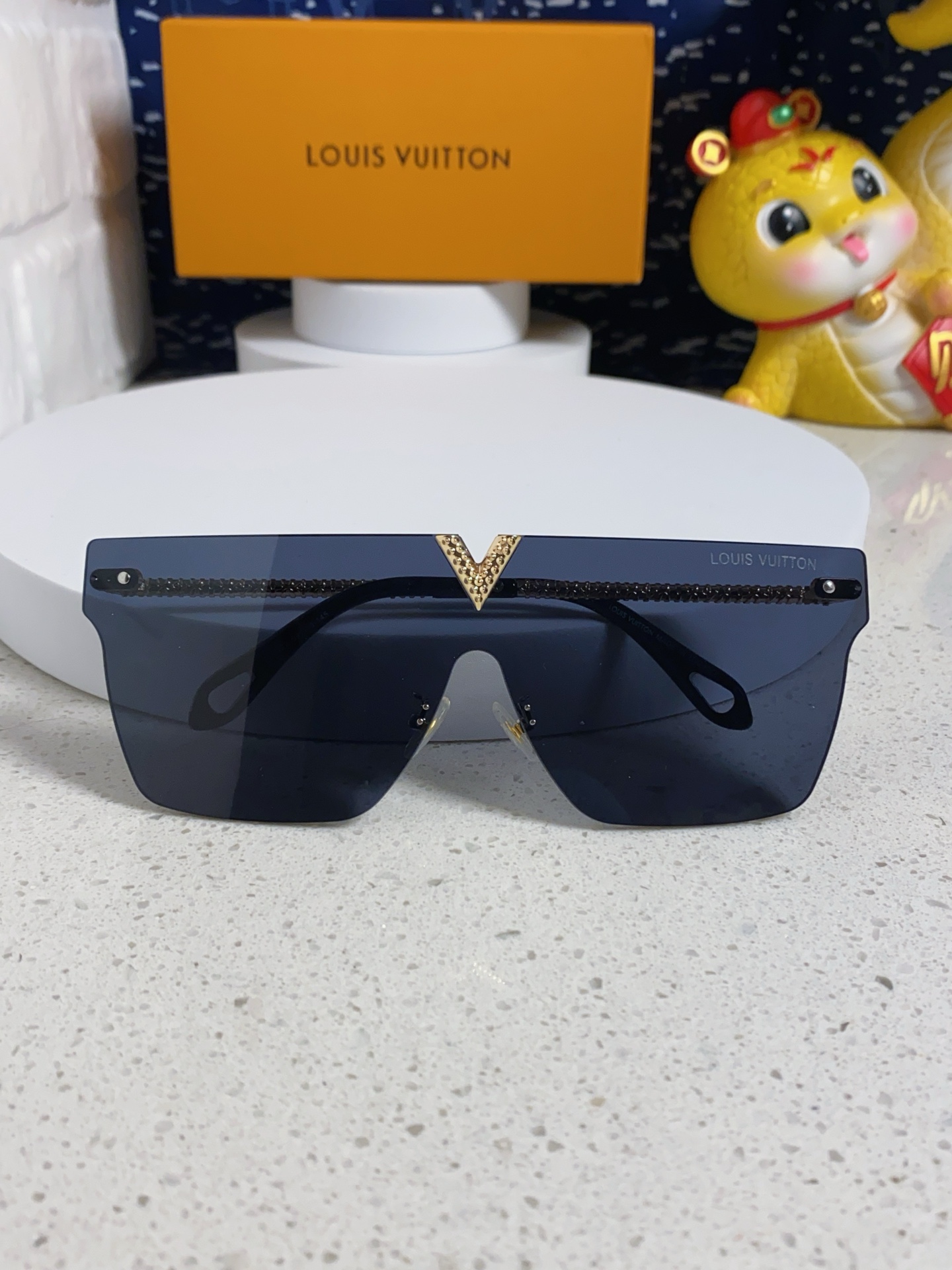 LV sunglasses