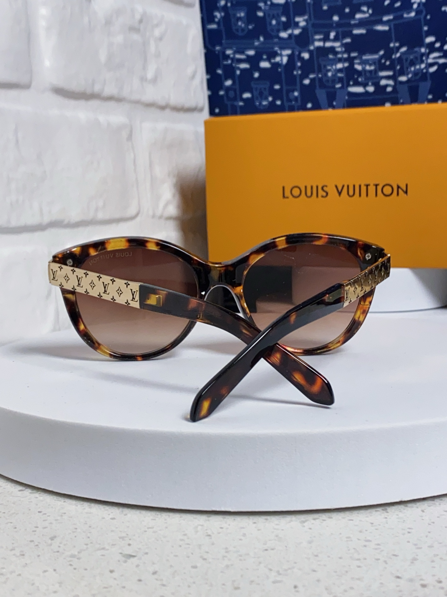 LV sunglasses