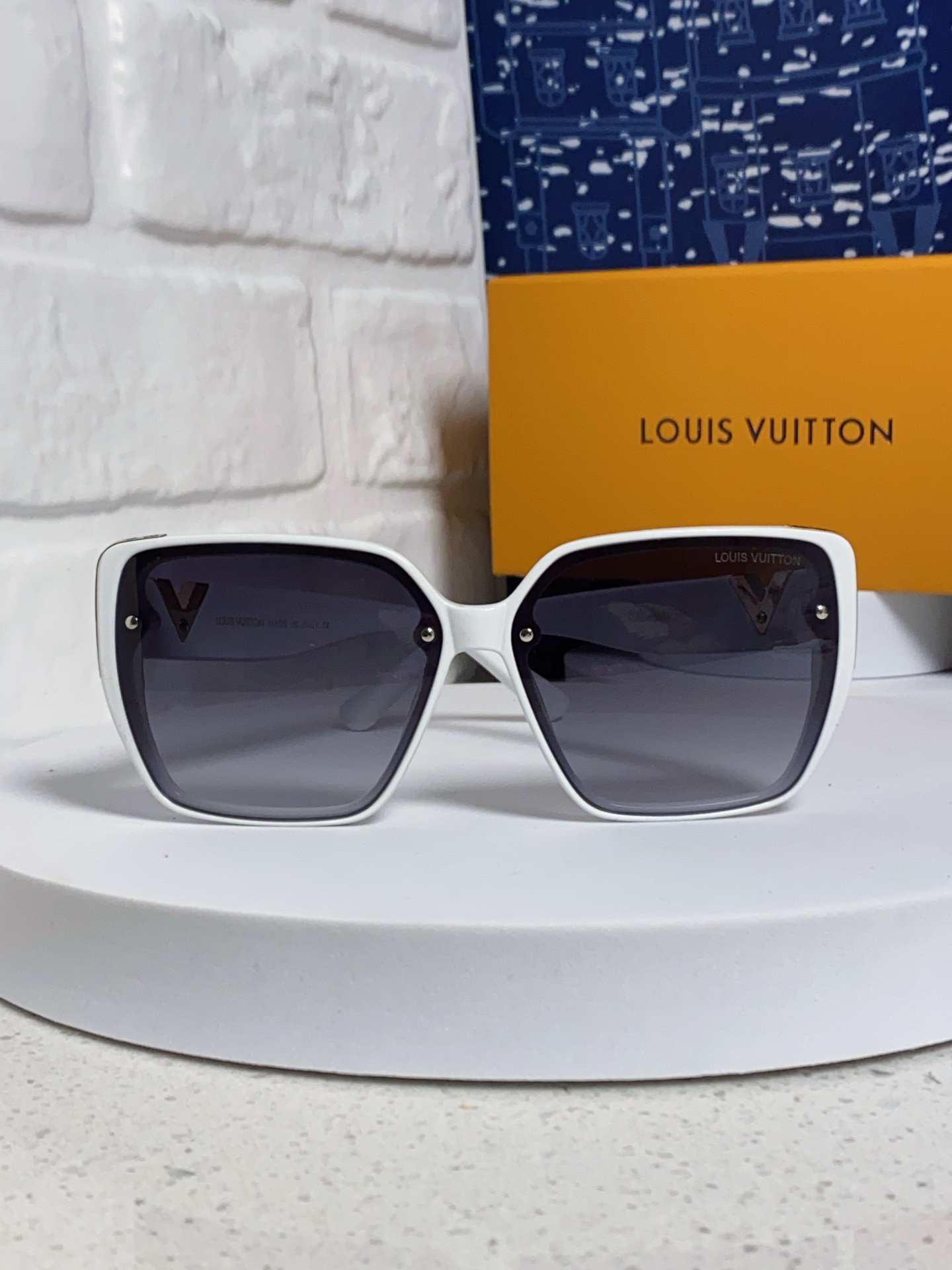 LV sunglasses