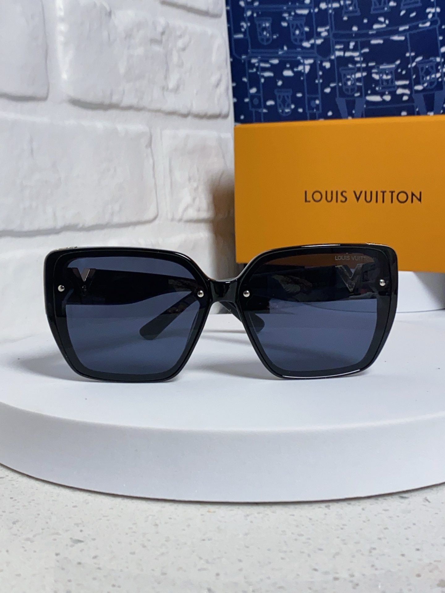 LV sunglasses