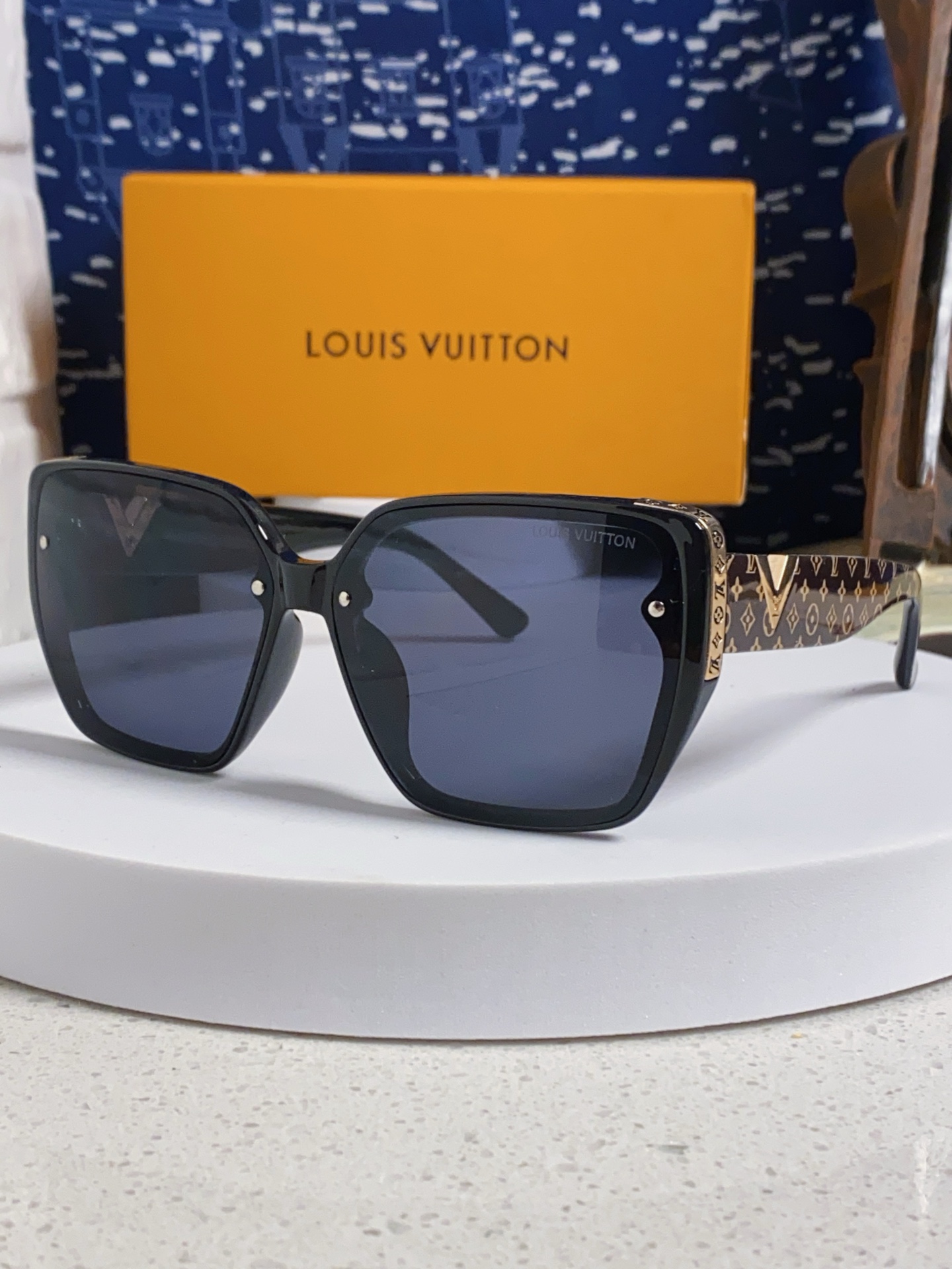 LV sunglasses