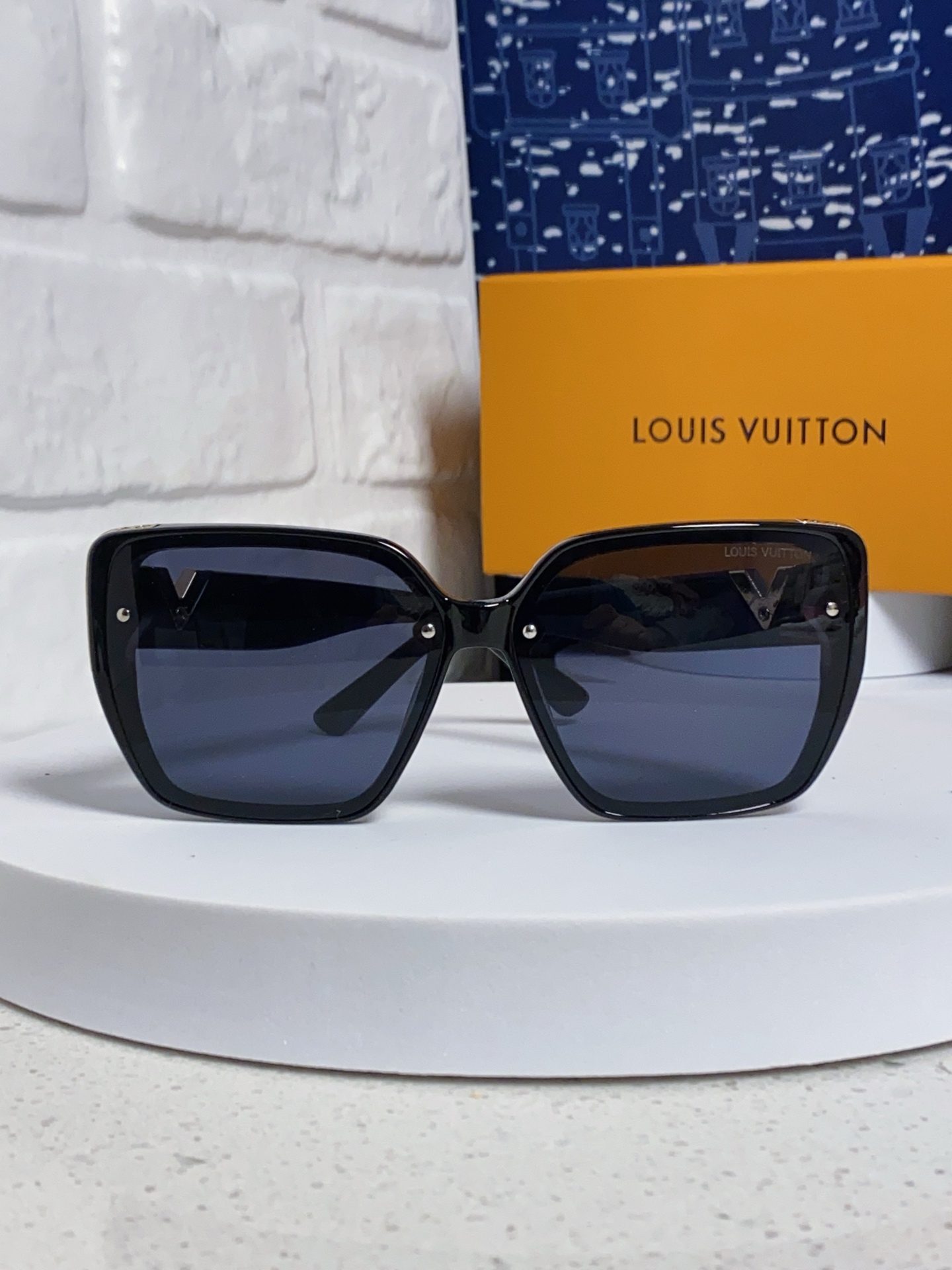LV sunglasses