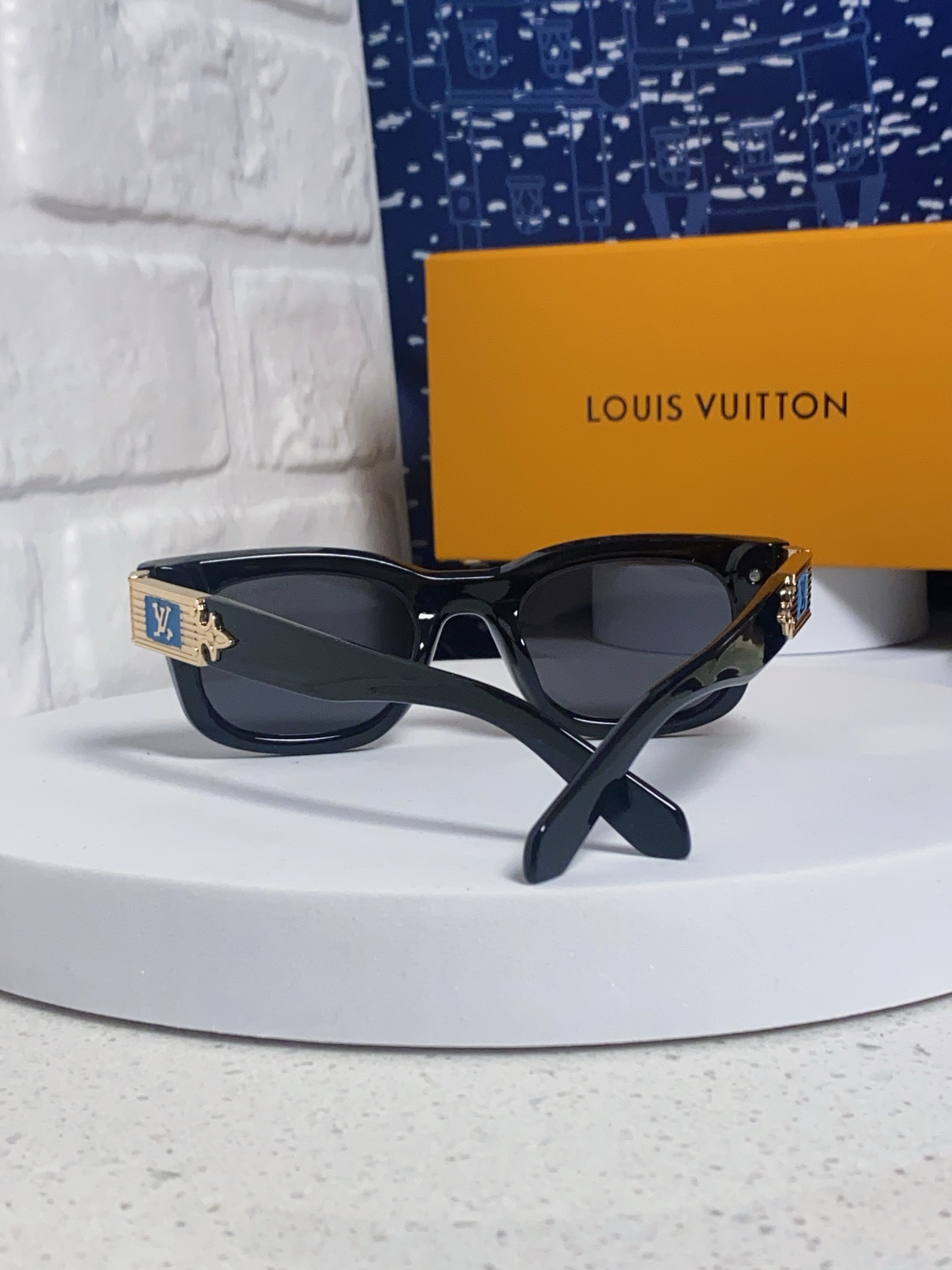 LV sunglasses