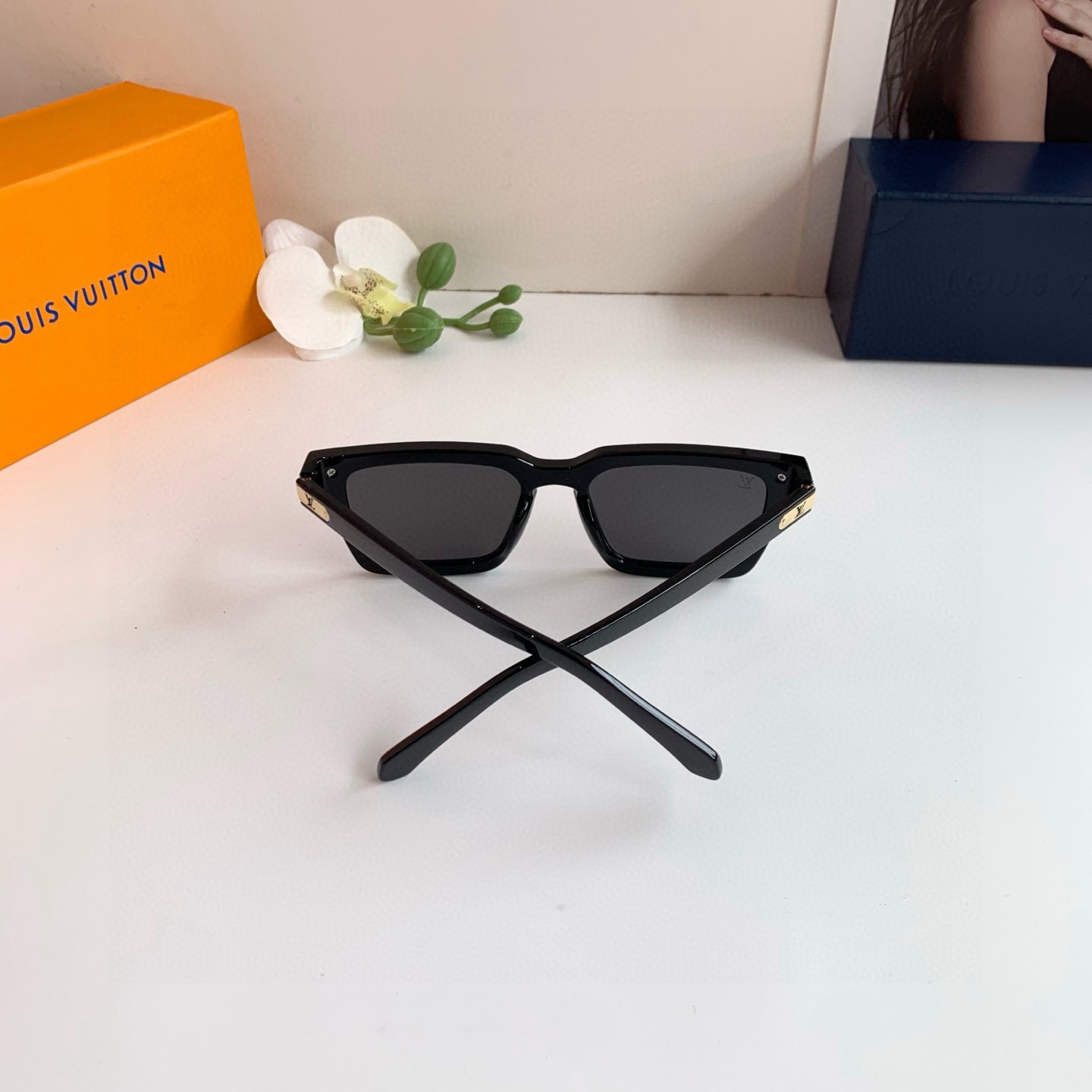 LV sunglasses