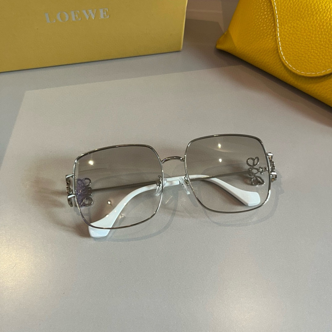 Loewe sunglasses