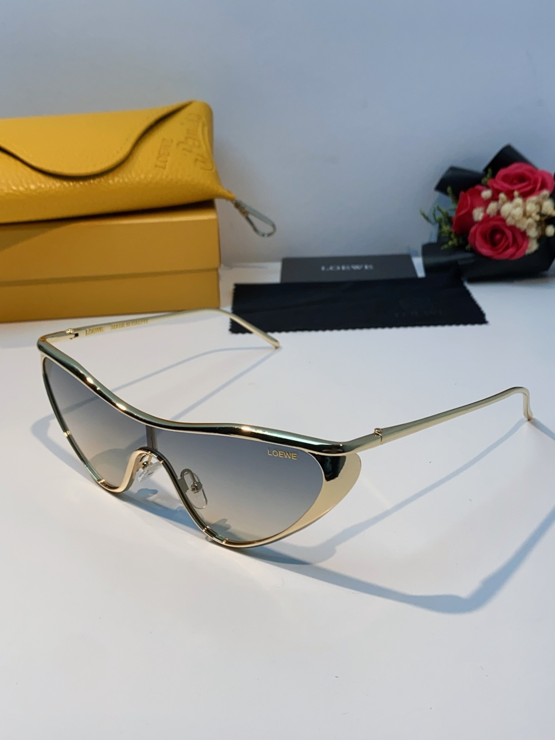 Loewe sunglasses