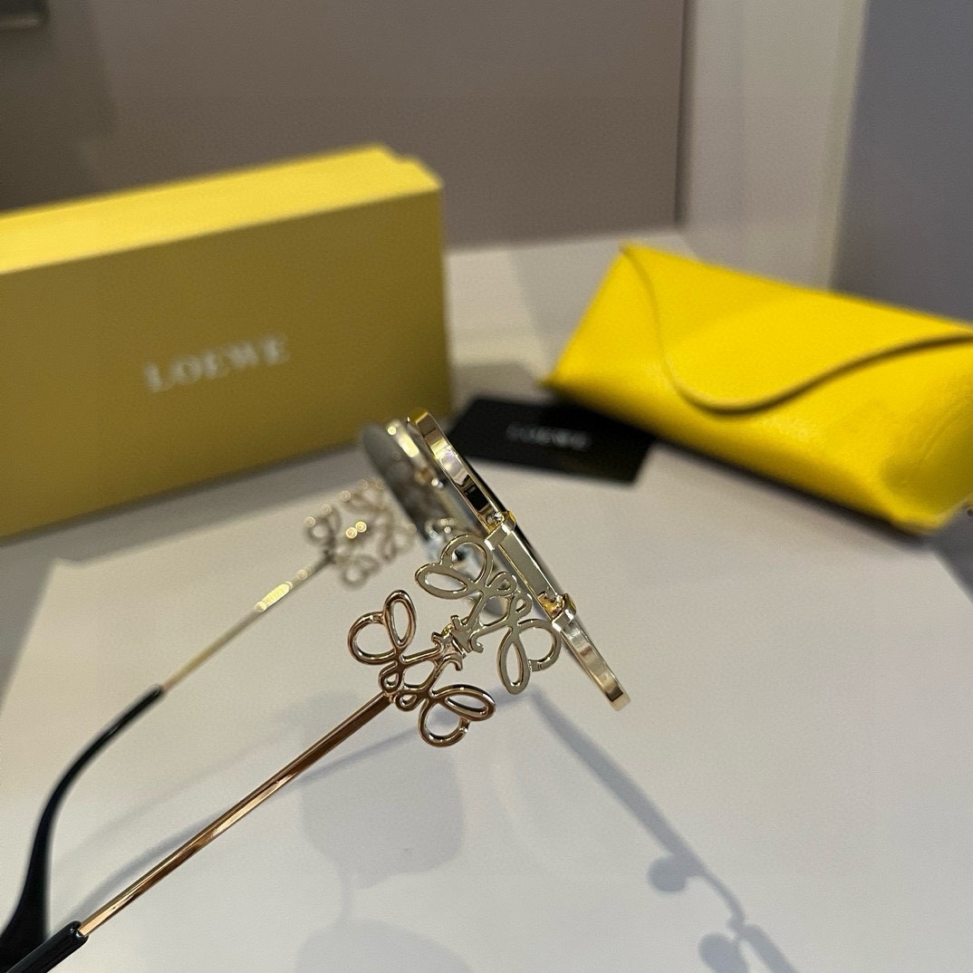 Loewe sunglasses