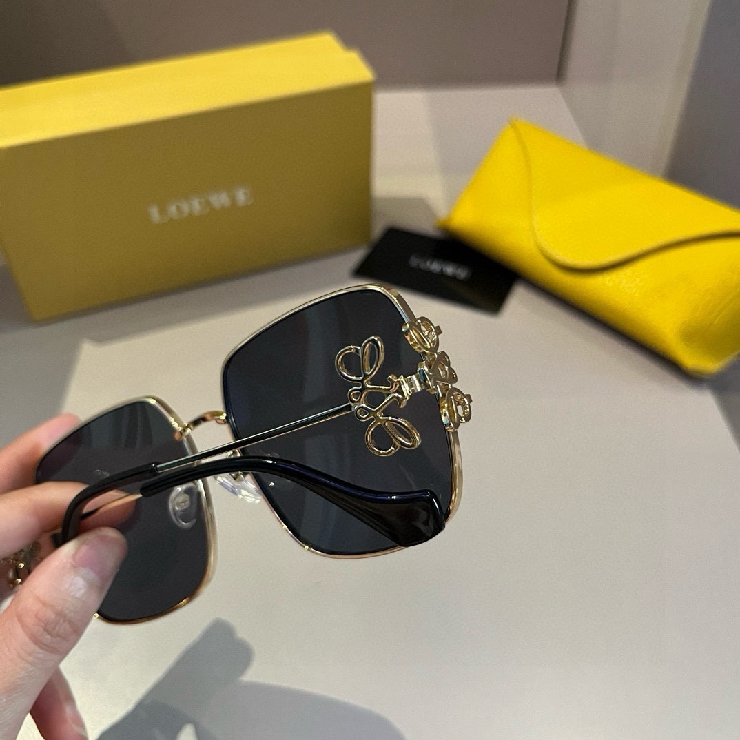 Loewe sunglasses