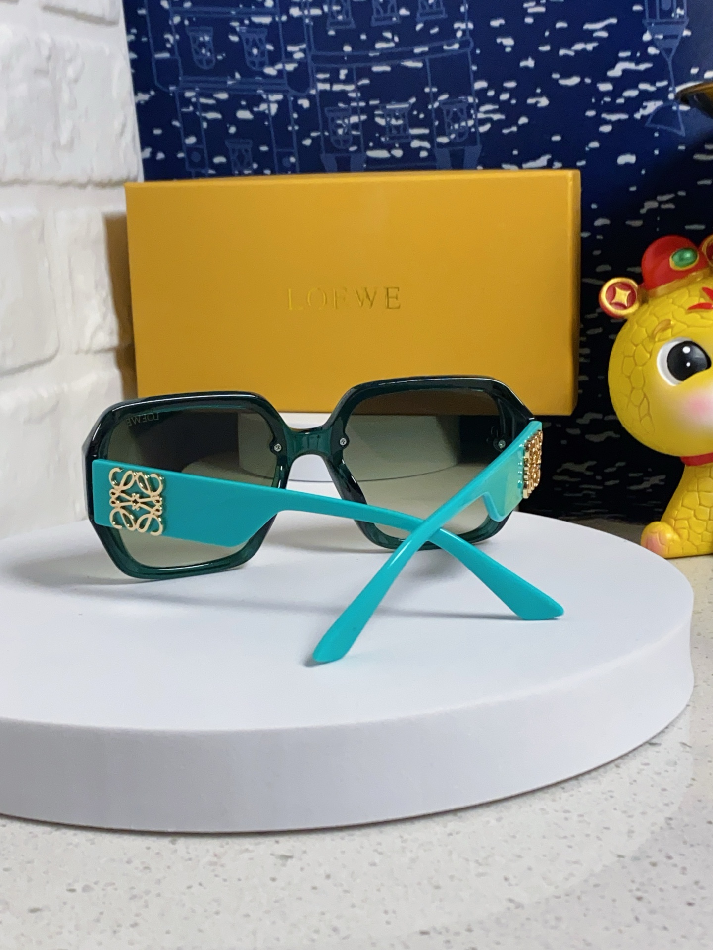 Loewe sunglasses